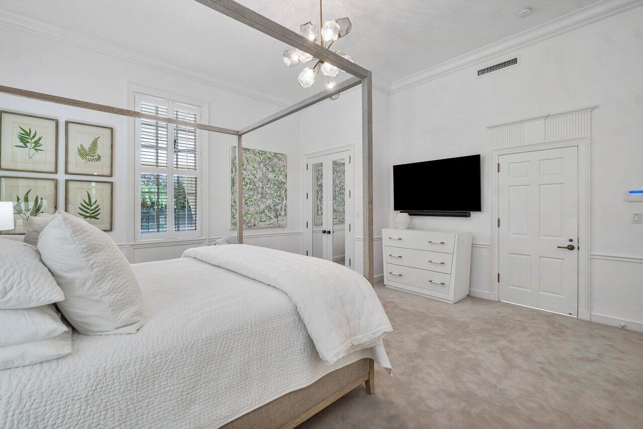 100 Regents Park, Palm Beach FL 33480