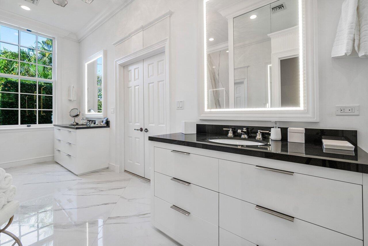 100 Regents Park, Palm Beach FL 33480