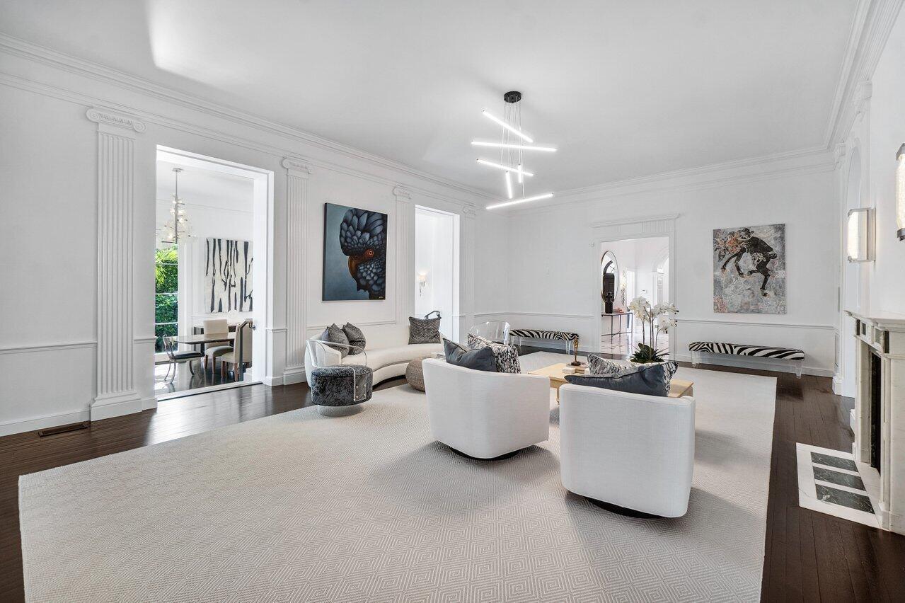 100 Regents Park, Palm Beach FL 33480