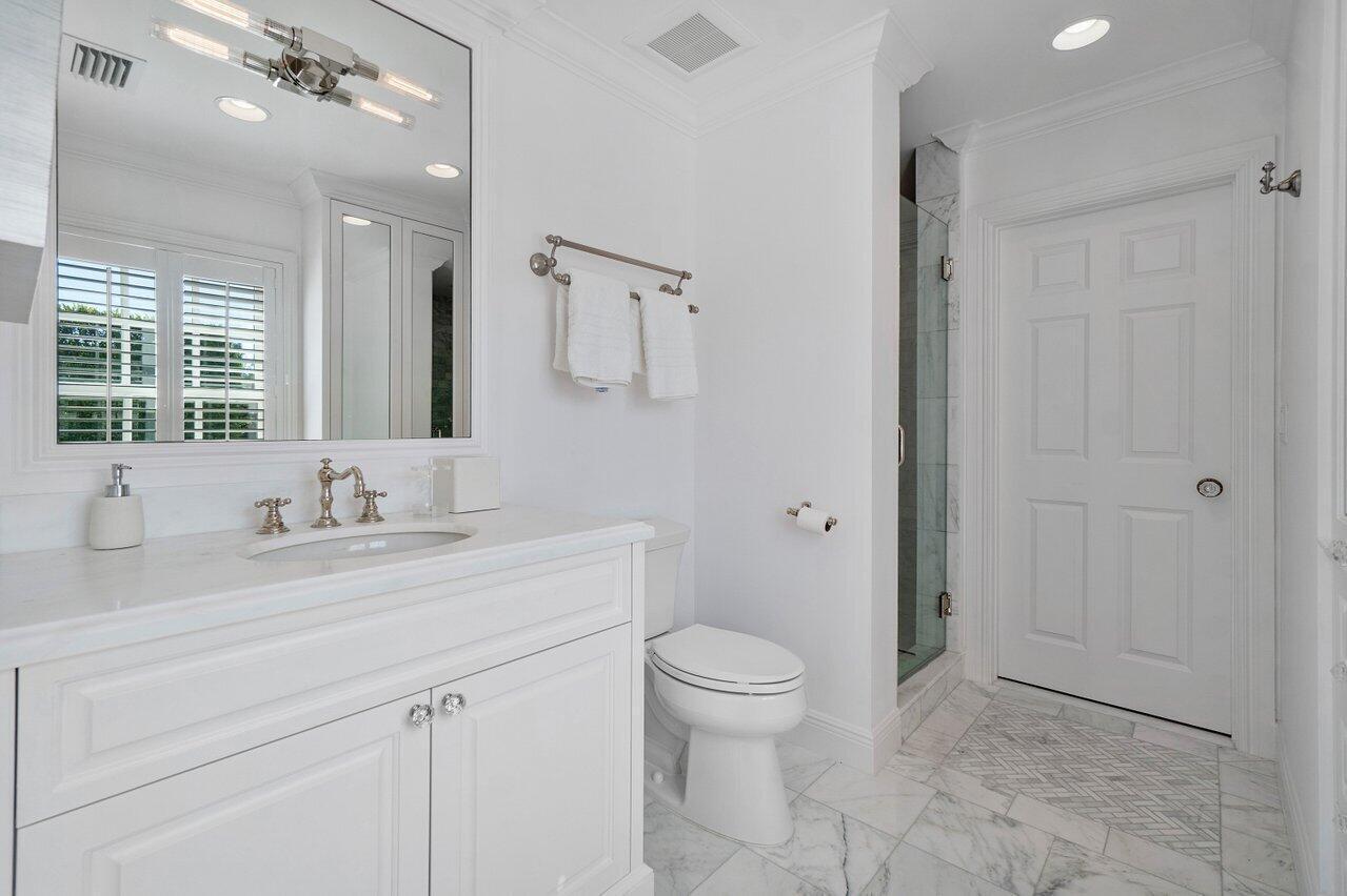 100 Regents Park, Palm Beach FL 33480