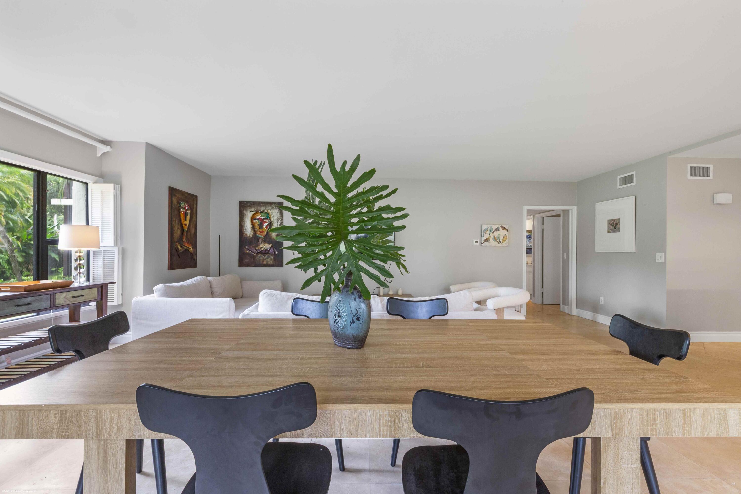 13329 Polo Club #105, Wellington FL 33414