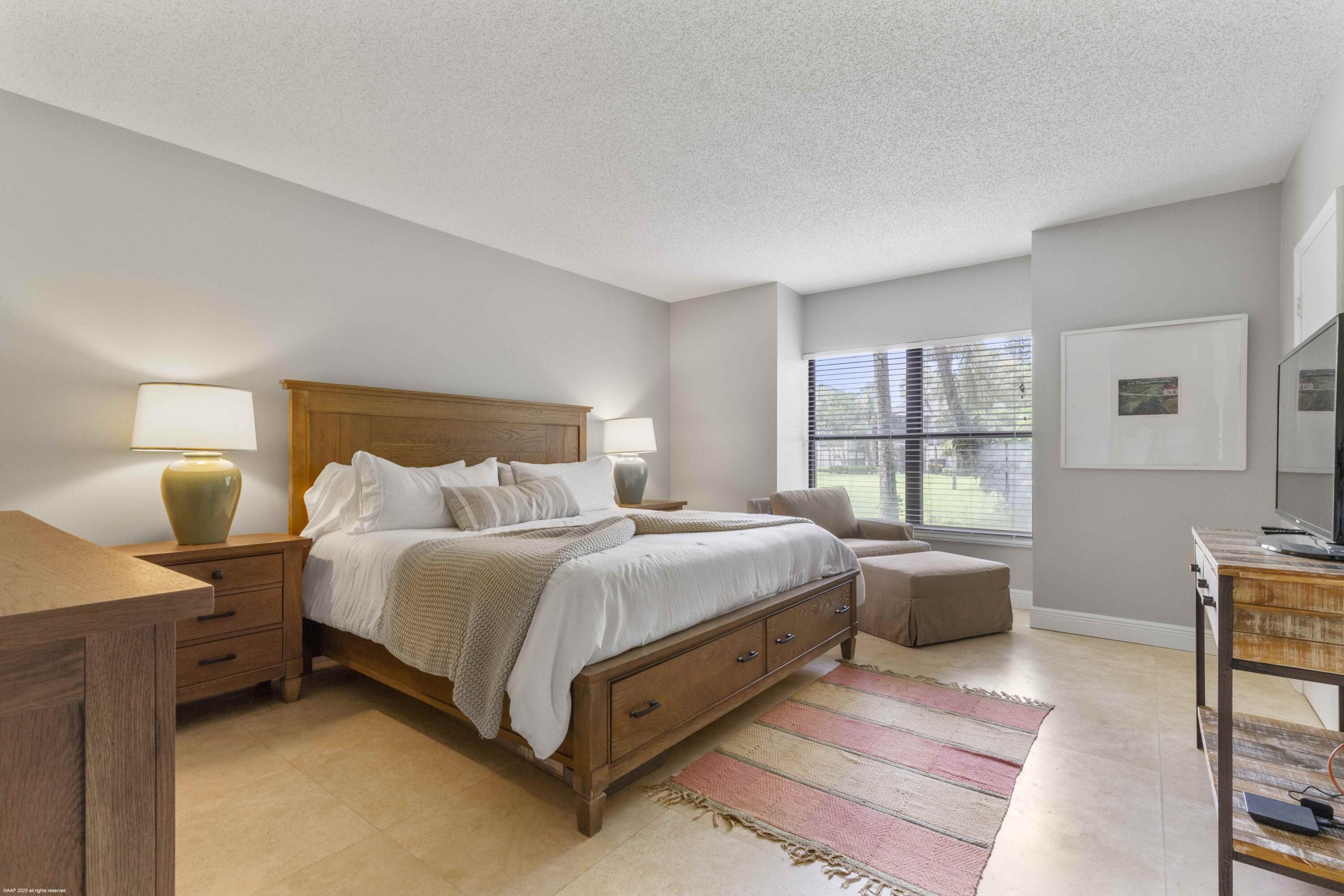 13329 Polo Club #105, Wellington FL 33414