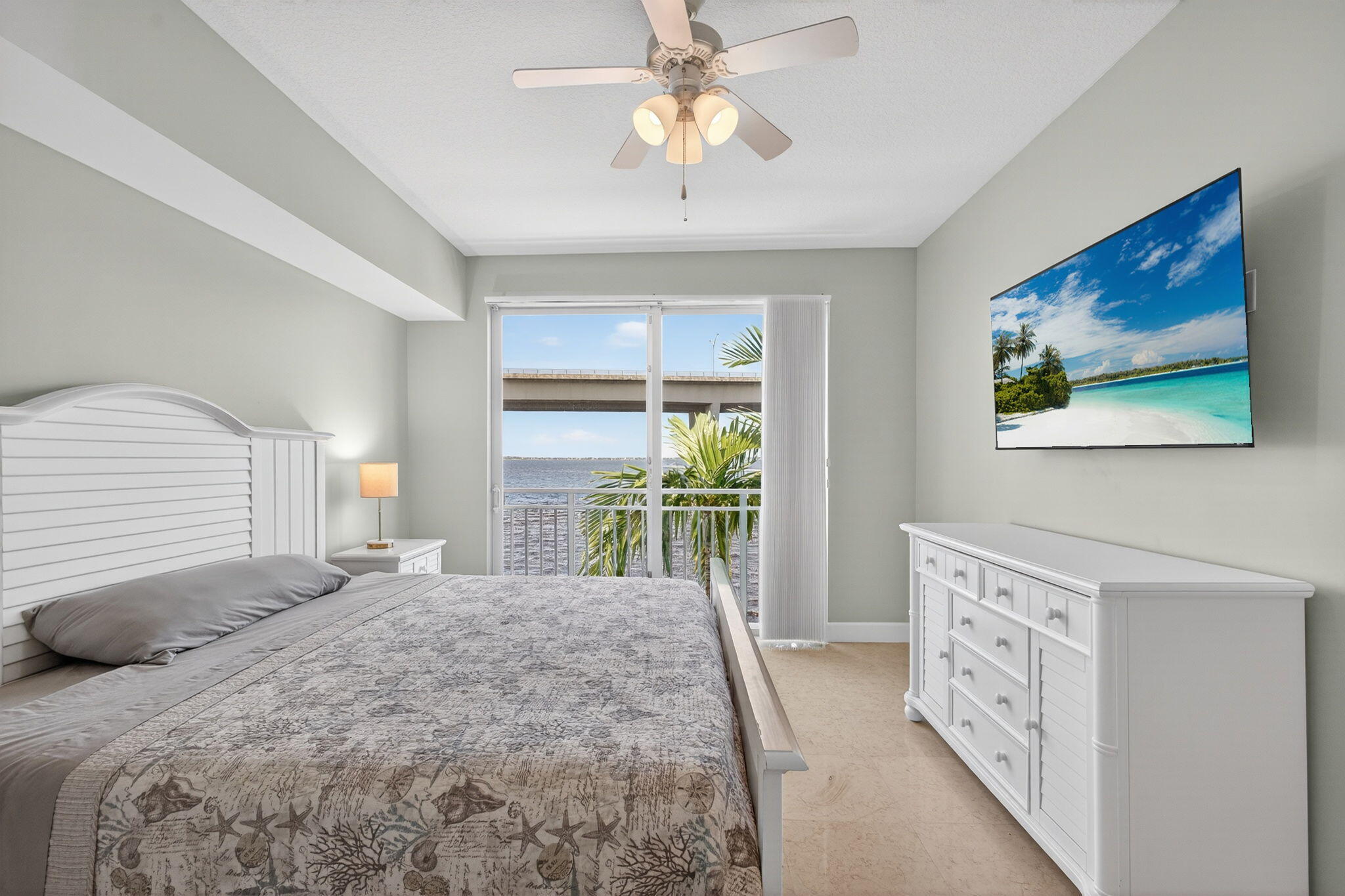 275 NW Flagler #204, Stuart FL 34994
