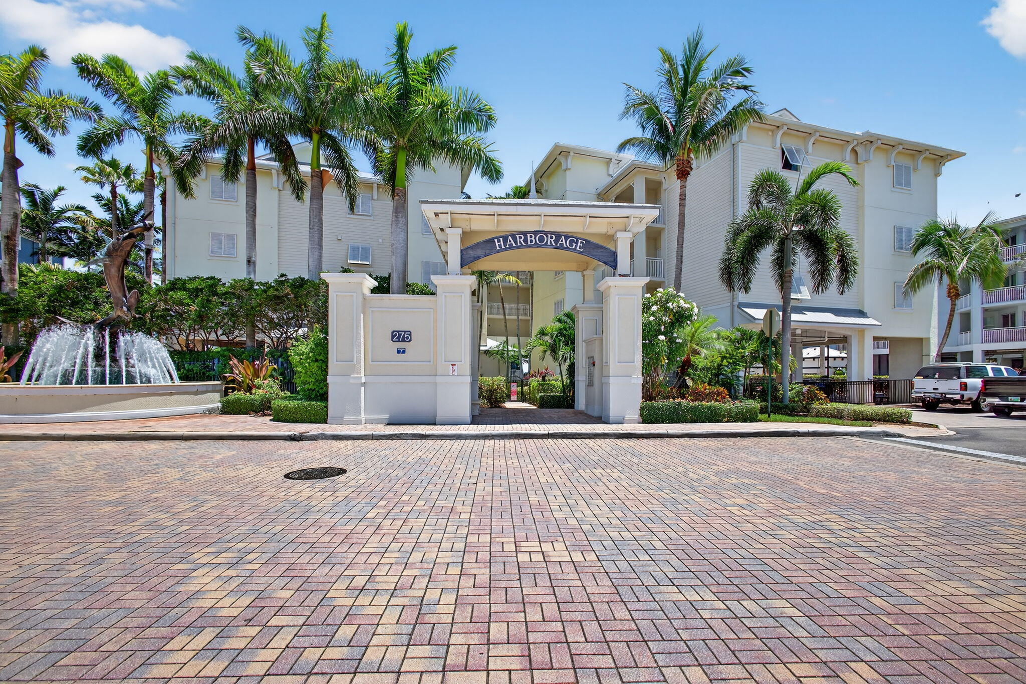 275 NW Flagler #204, Stuart FL 34994