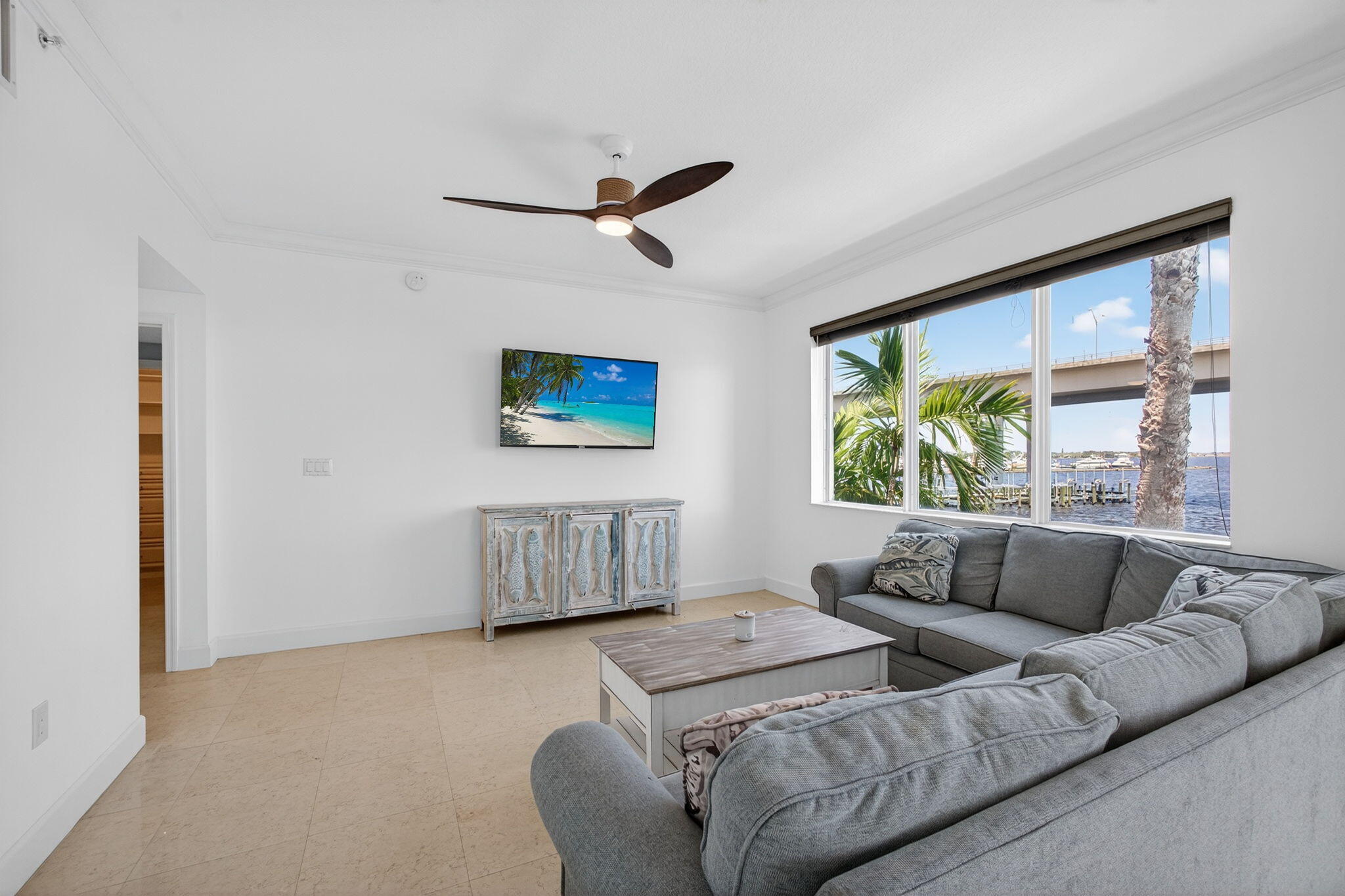 275 NW Flagler #204, Stuart FL 34994