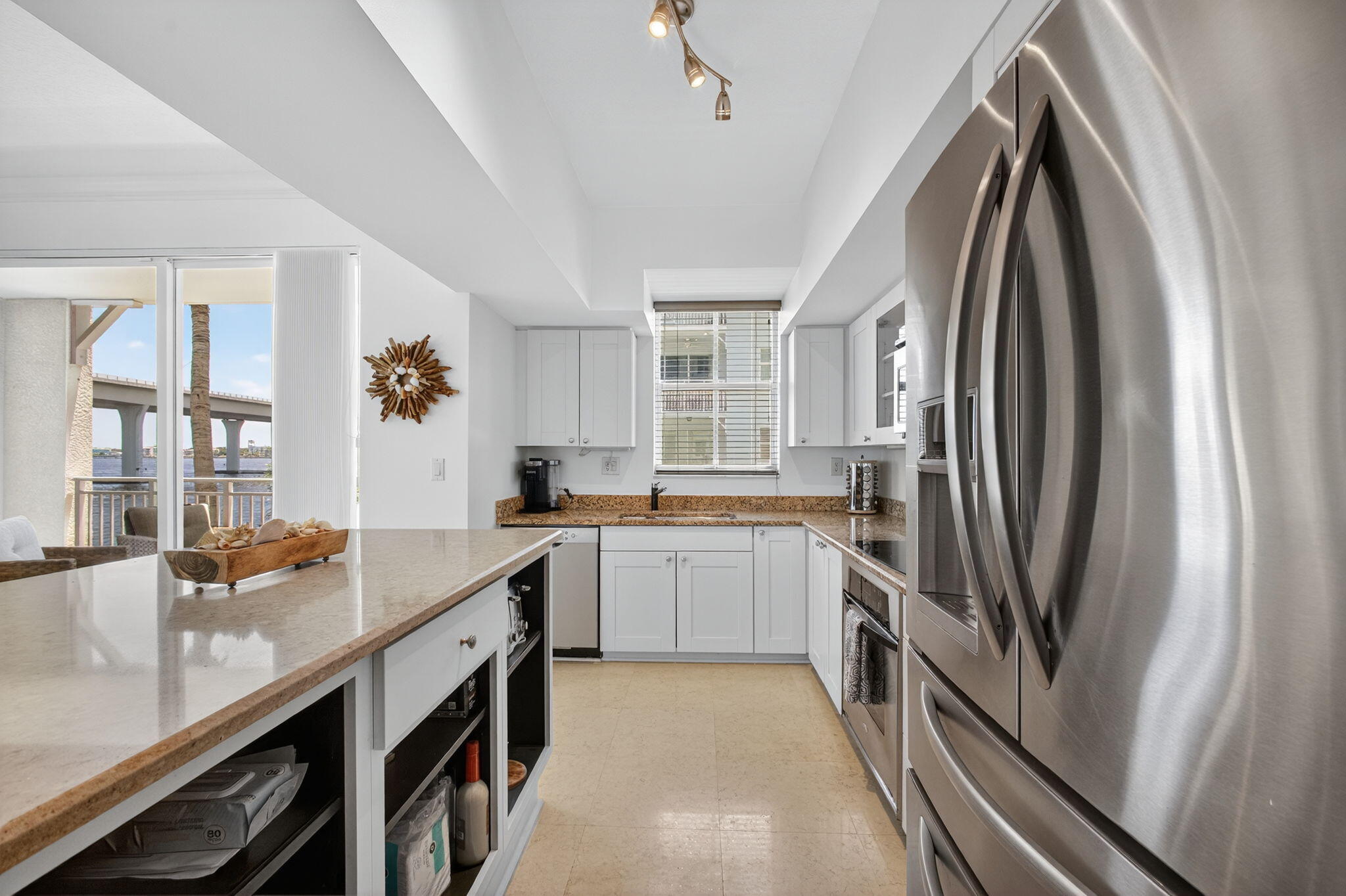 275 NW Flagler #204, Stuart FL 34994