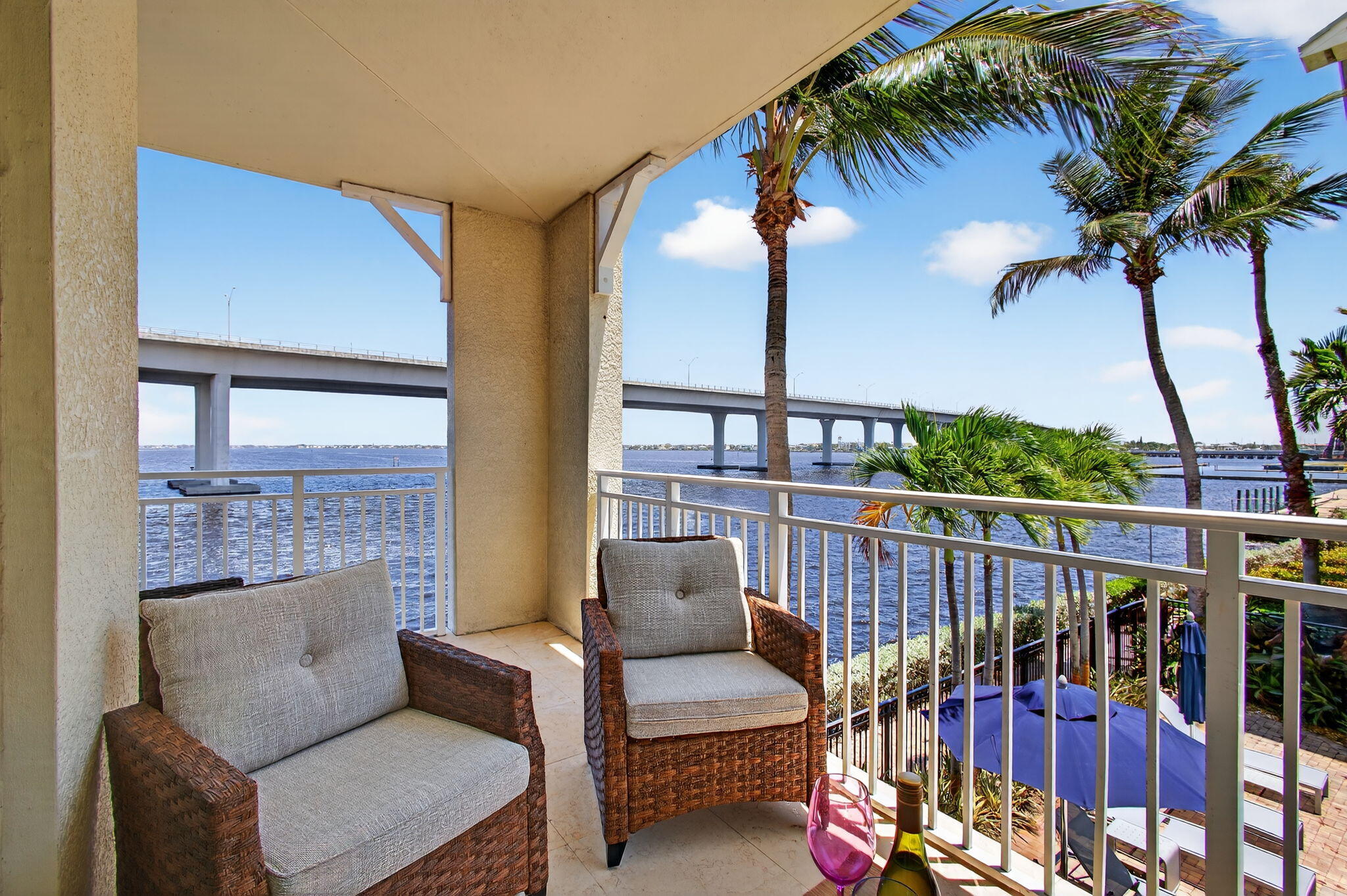 275 NW Flagler #204, Stuart FL 34994