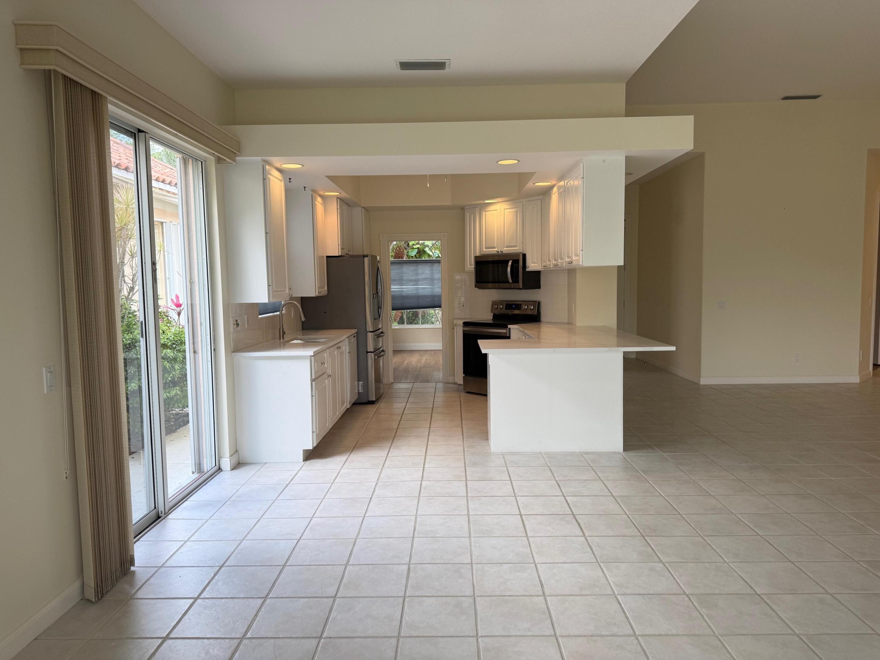 2541 Kittbuck, West Palm Beach FL 33411