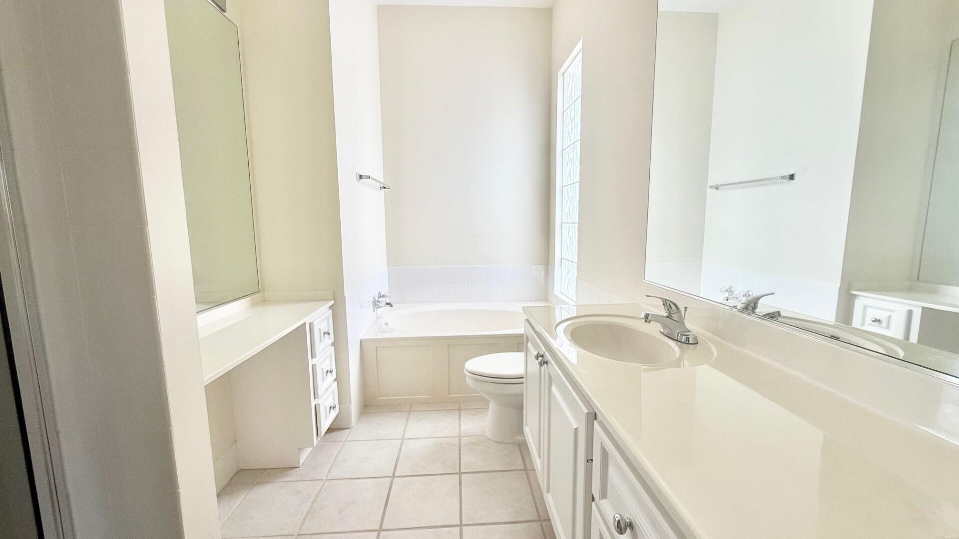 2541 Kittbuck, West Palm Beach FL 33411