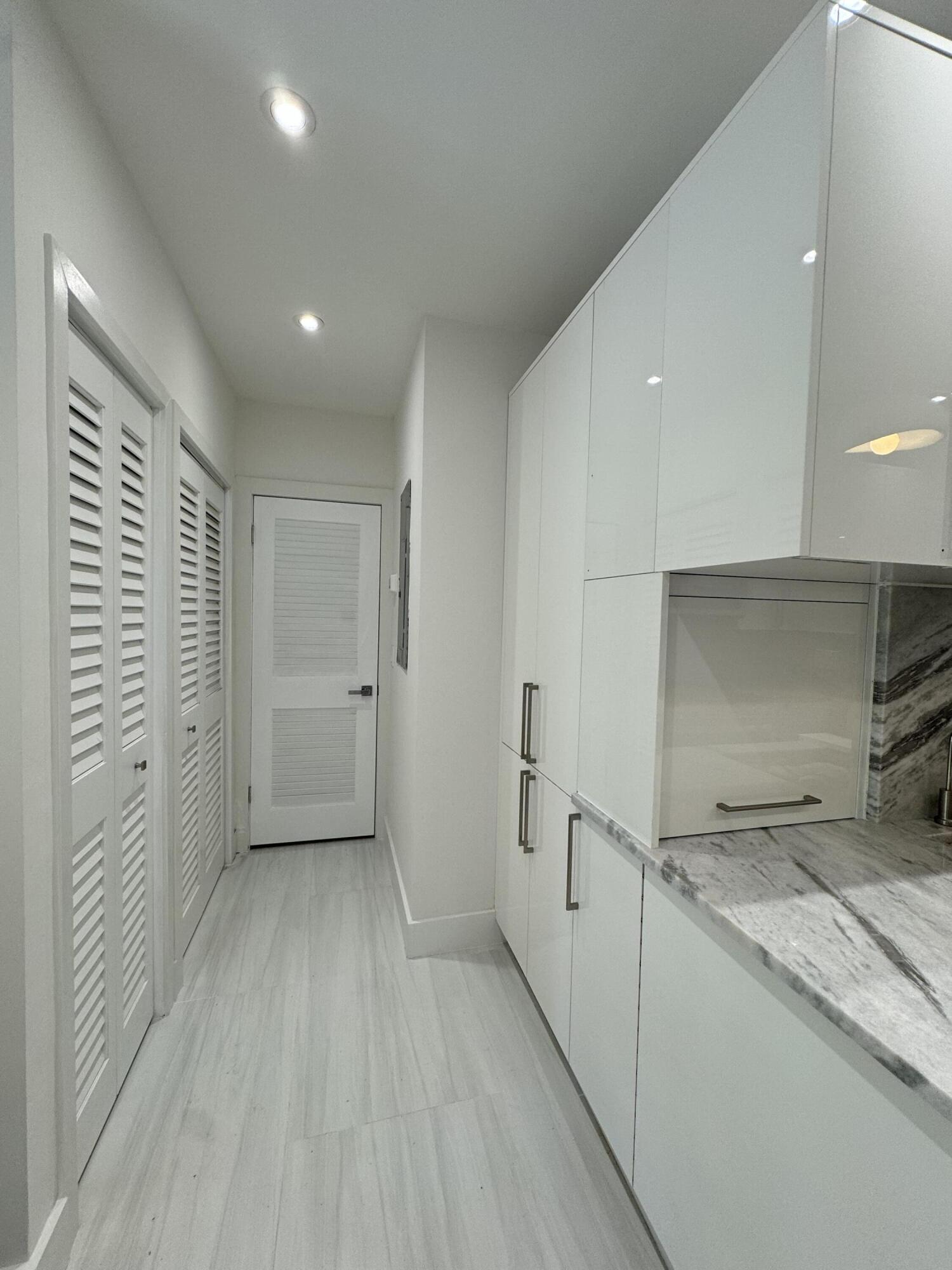 11311 Pond View #C203, Wellington FL 33414
