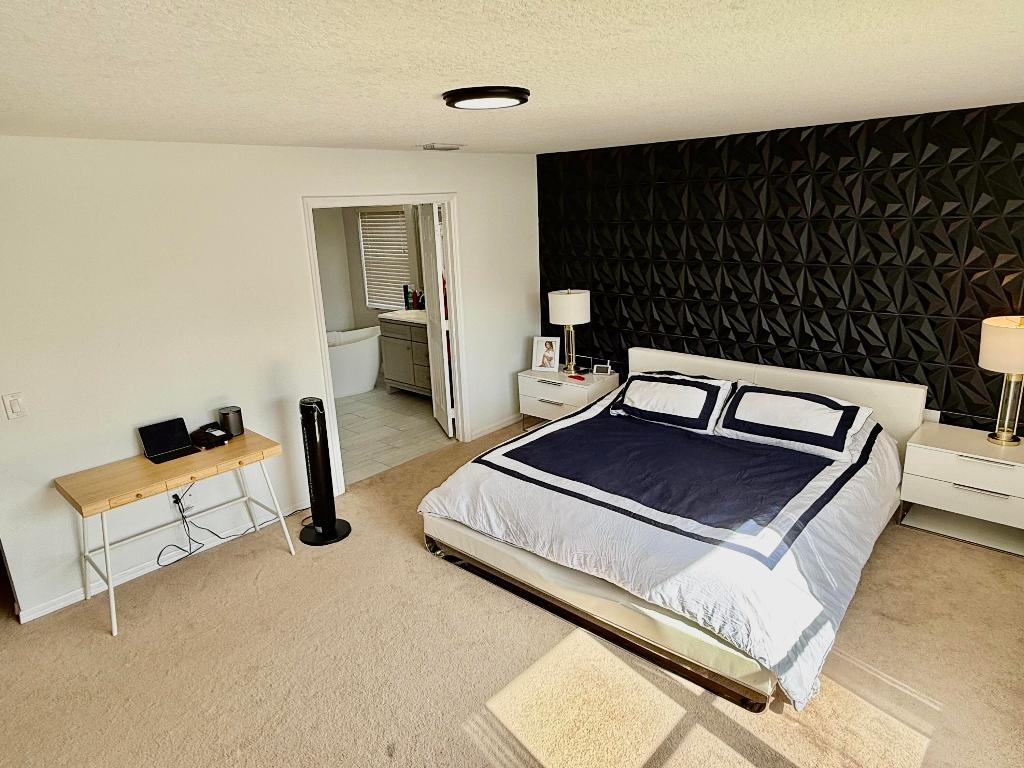 1534 Newhaven Point, West Palm Beach FL 33411