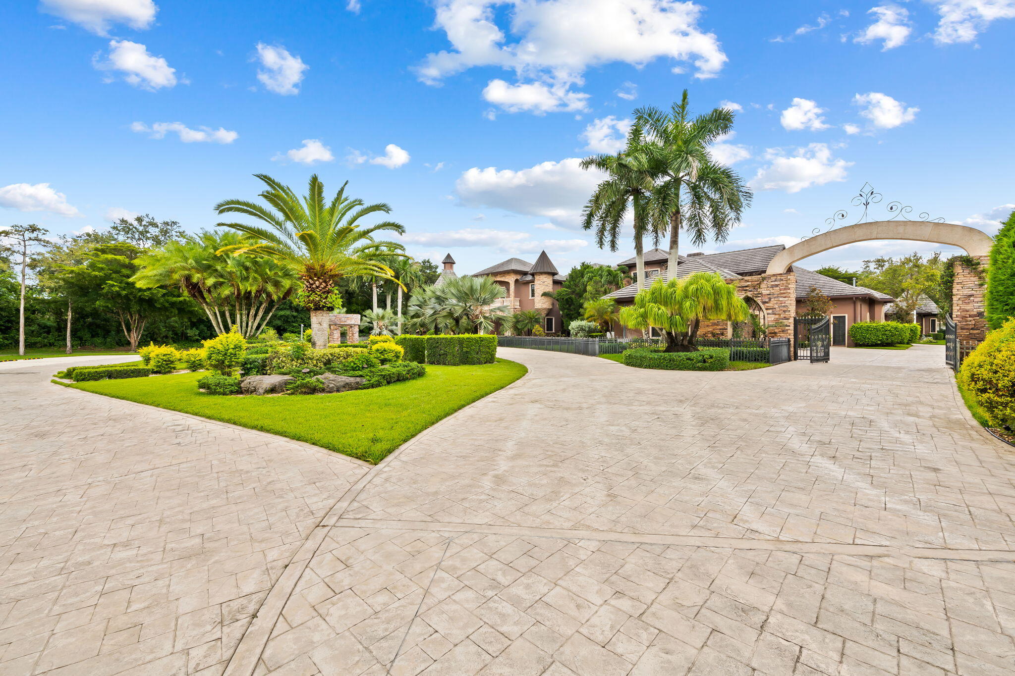 6300 Riverside, Parkland FL 33067