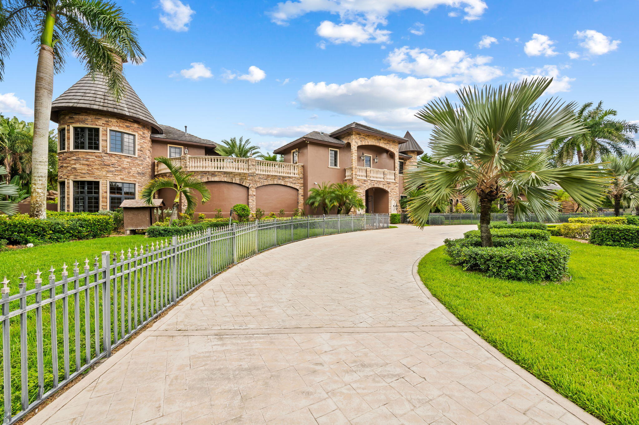 6300 Riverside, Parkland FL 33067