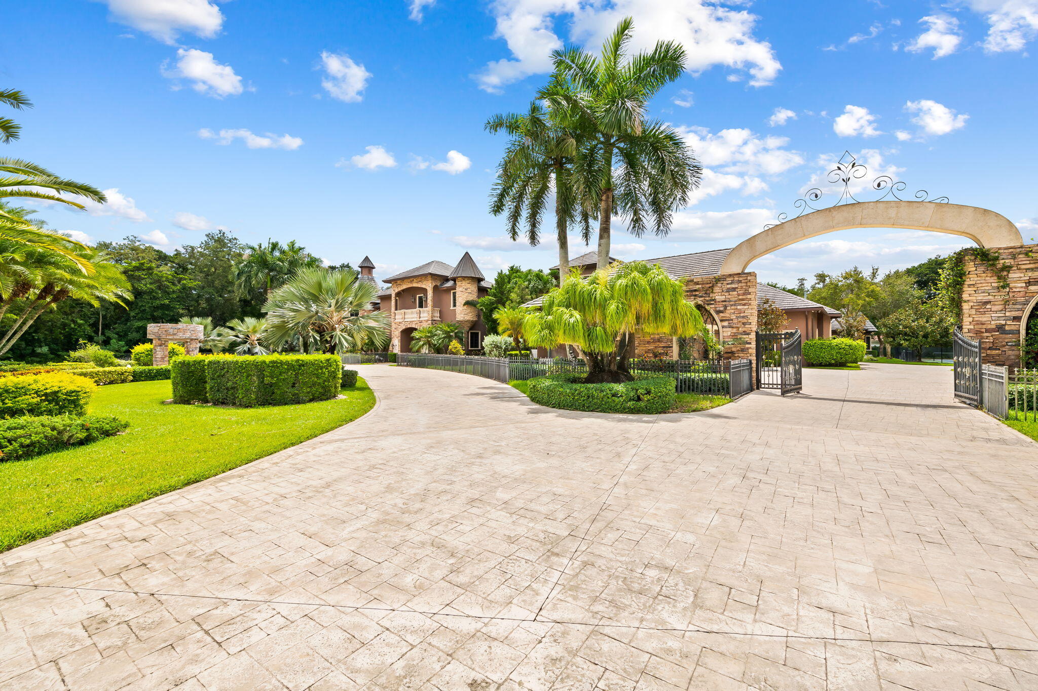 6300 Riverside, Parkland FL 33067