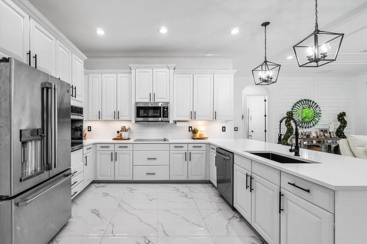 12323 Aviles Circle, Palm Beach Gardens FL 33418