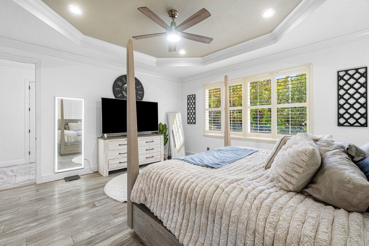 12323 Aviles Circle, Palm Beach Gardens FL 33418