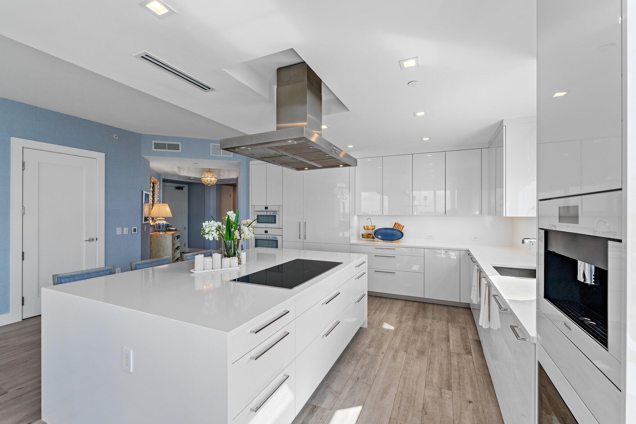 3730 N Ocean #9d, Singer Island FL 33404