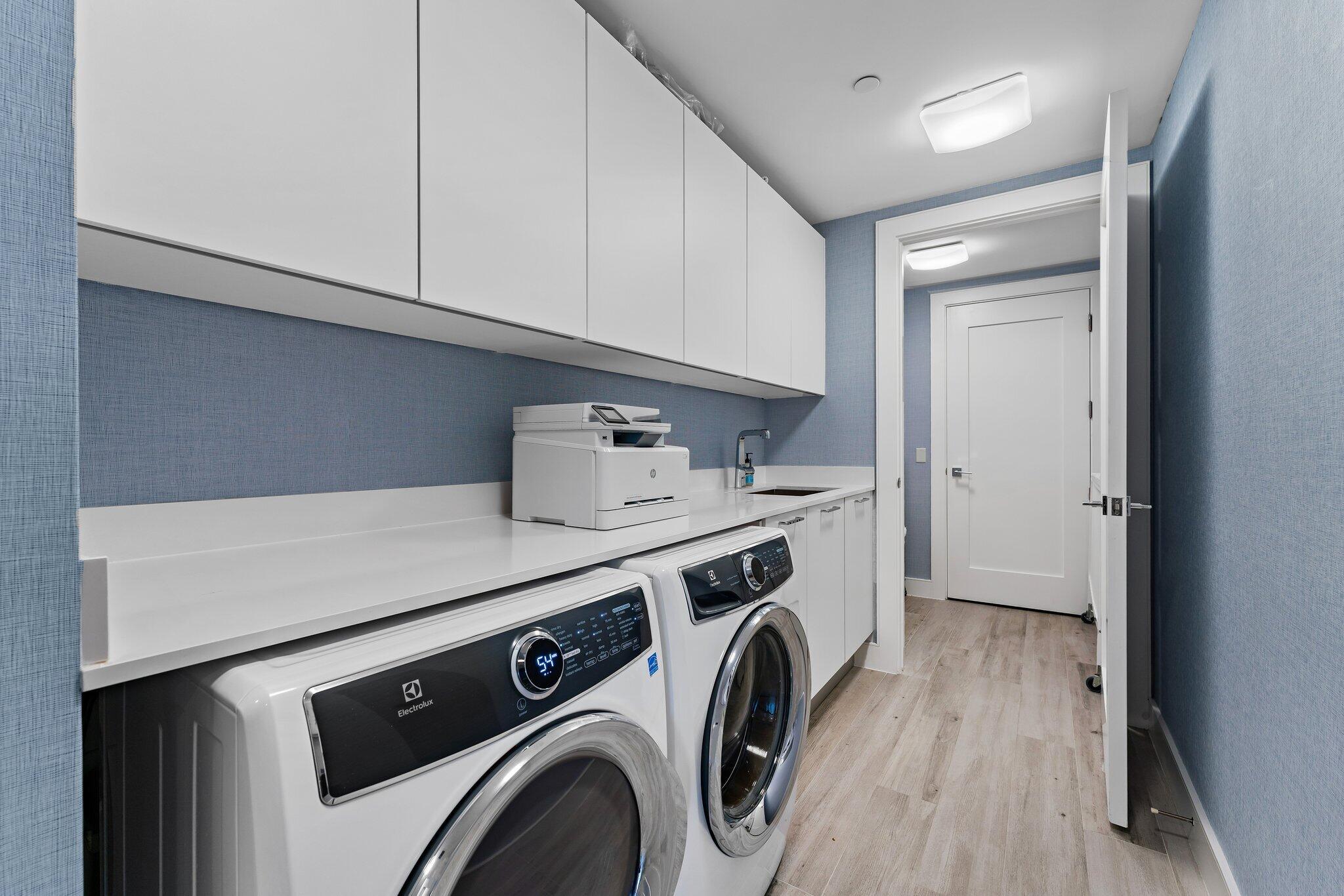 3730 N Ocean #9d, Singer Island FL 33404