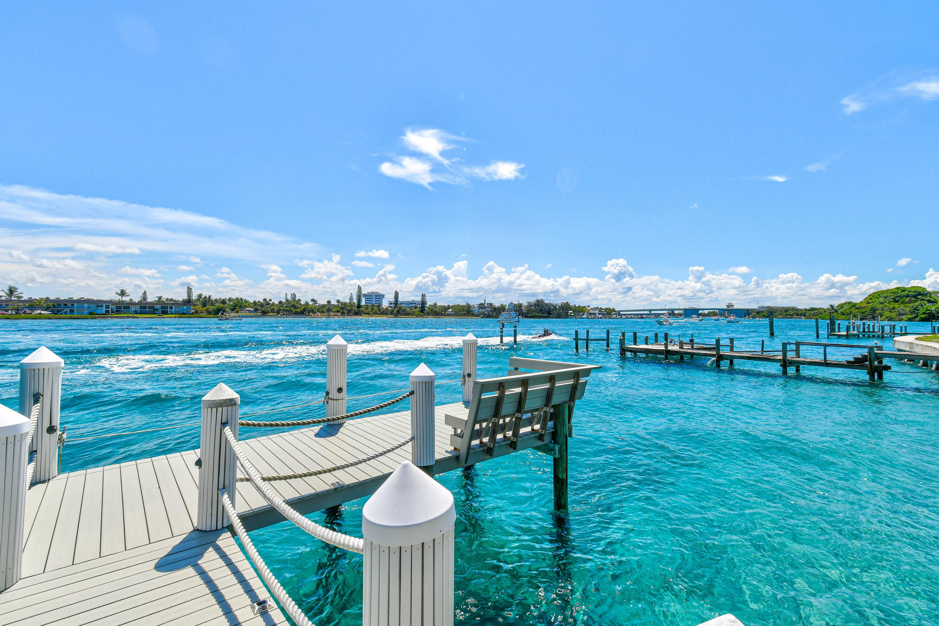 87 Lighthouse, Jupiter Inlet Colony FL 33469