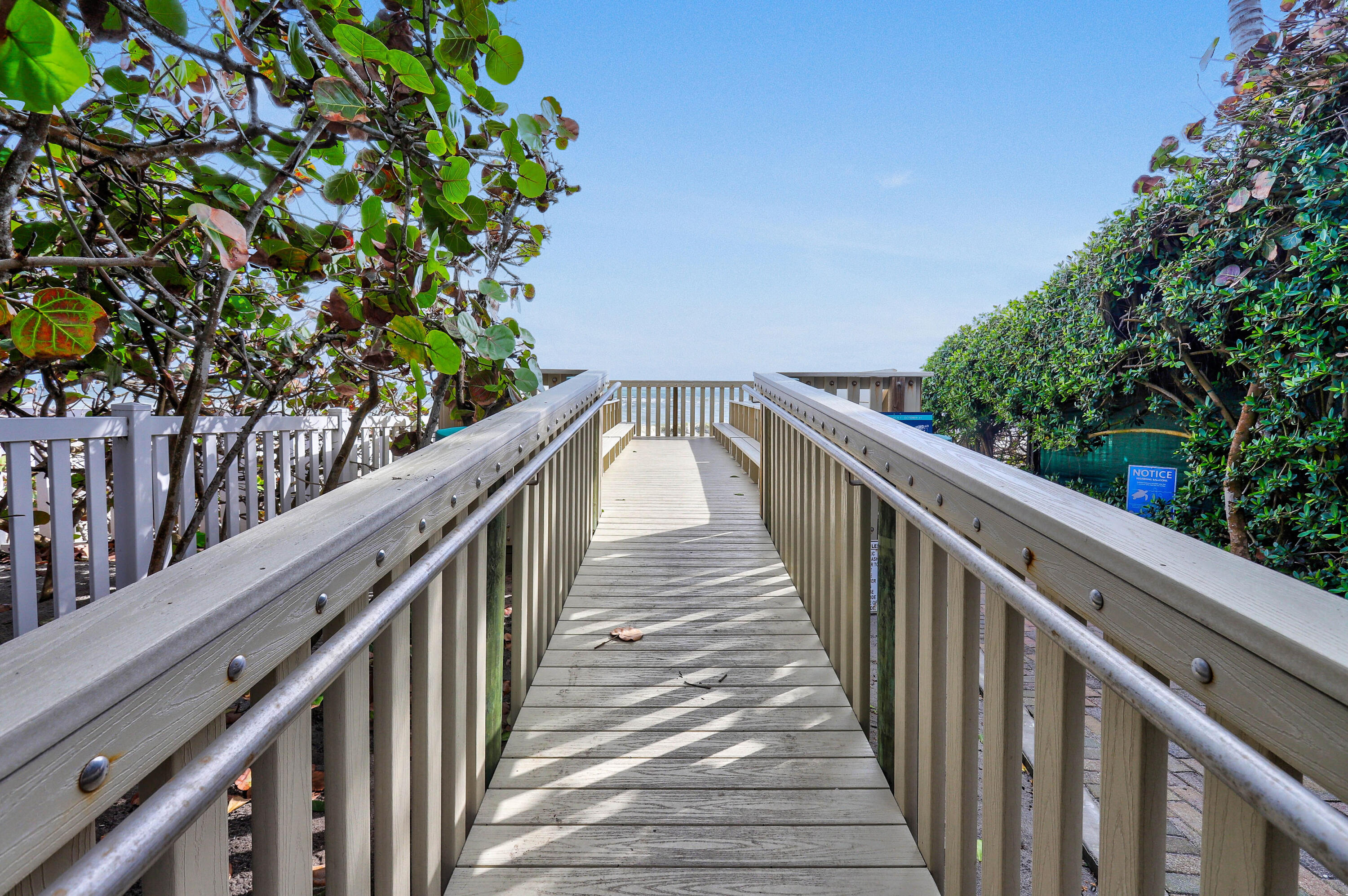 87 Lighthouse, Jupiter Inlet Colony FL 33469