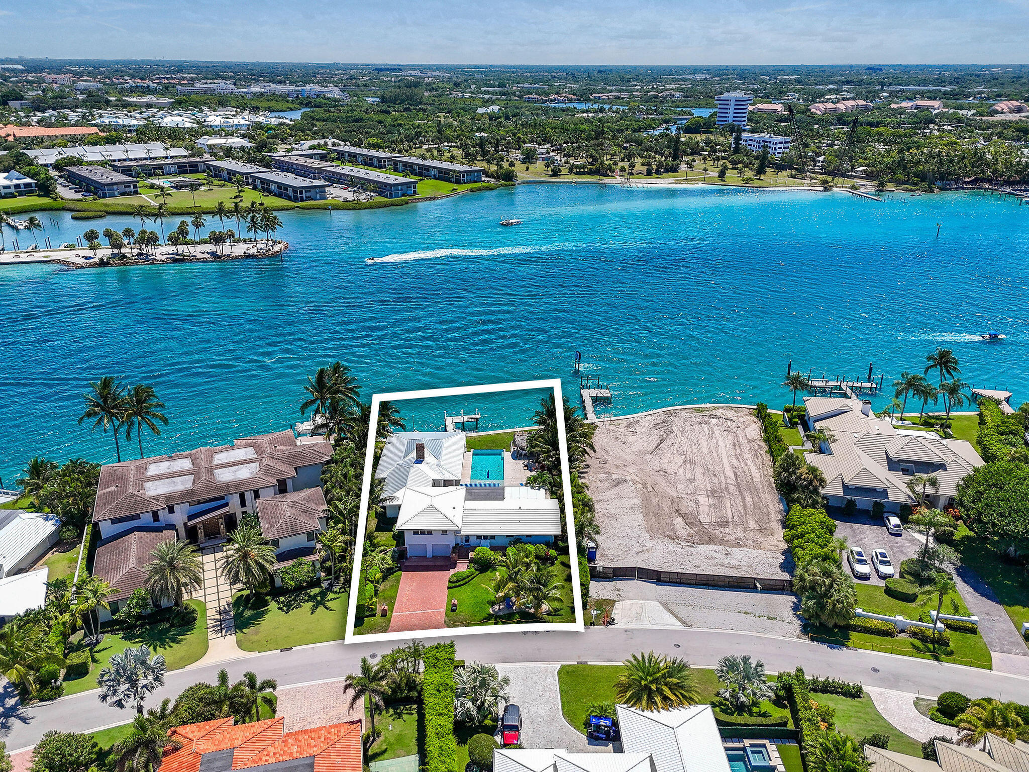 87 Lighthouse, Jupiter Inlet Colony FL 33469