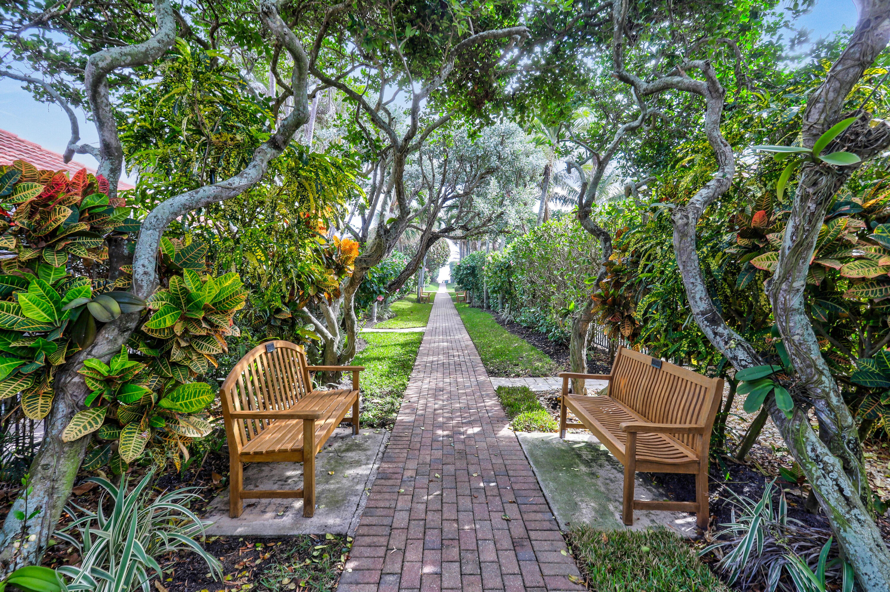 87 Lighthouse, Jupiter Inlet Colony FL 33469