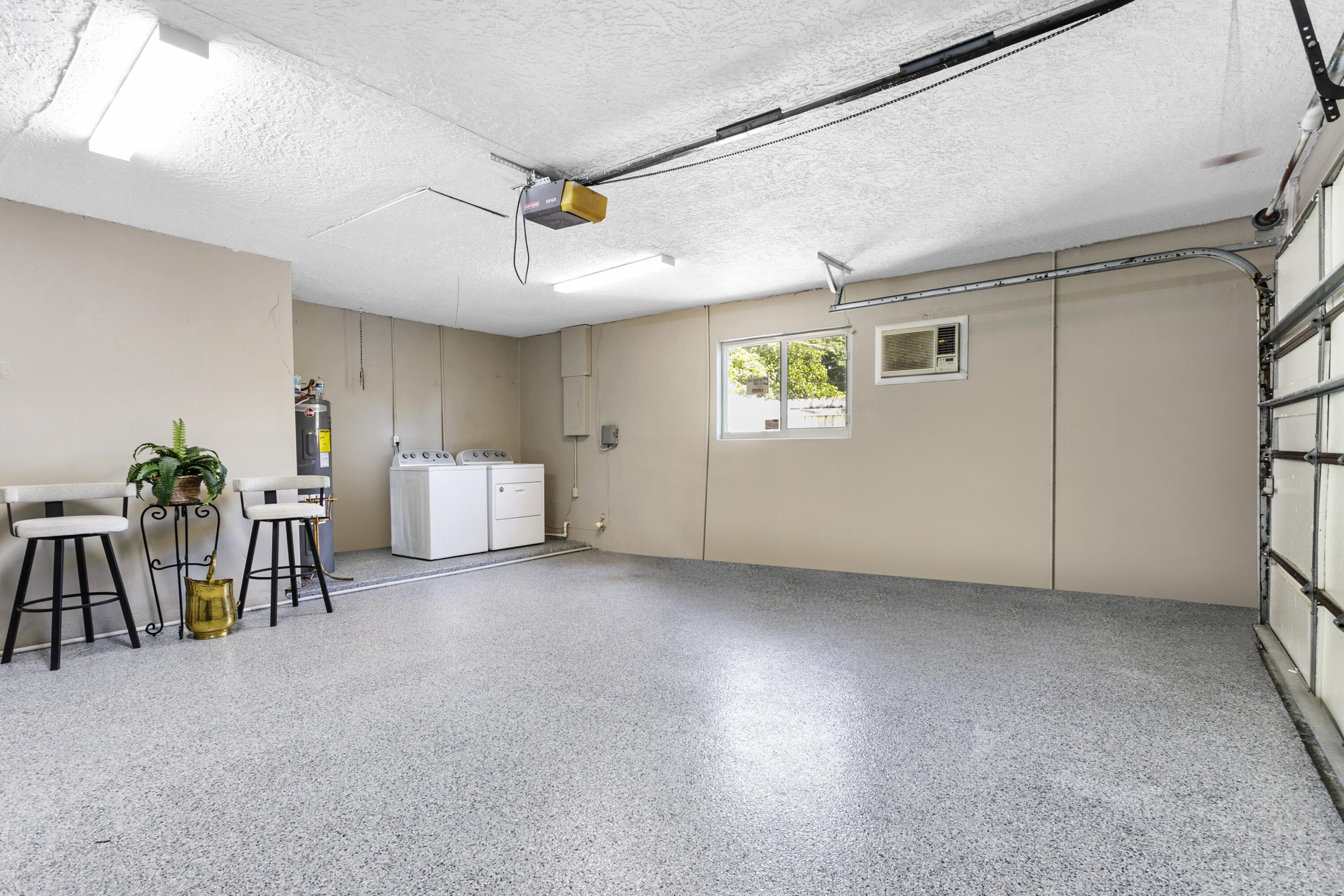 5200 Club, Haverhill FL 33415