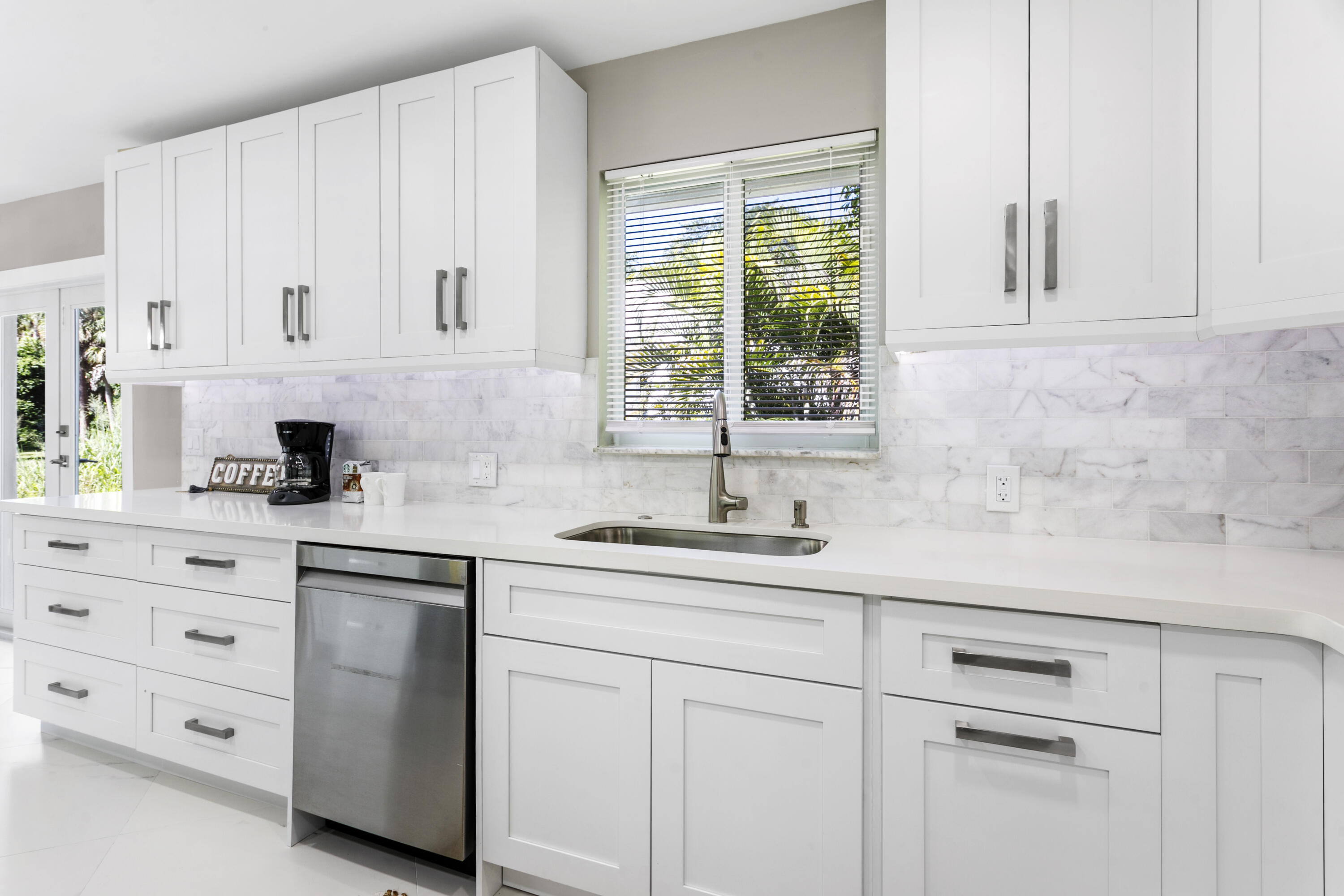 5200 Club, Haverhill FL 33415