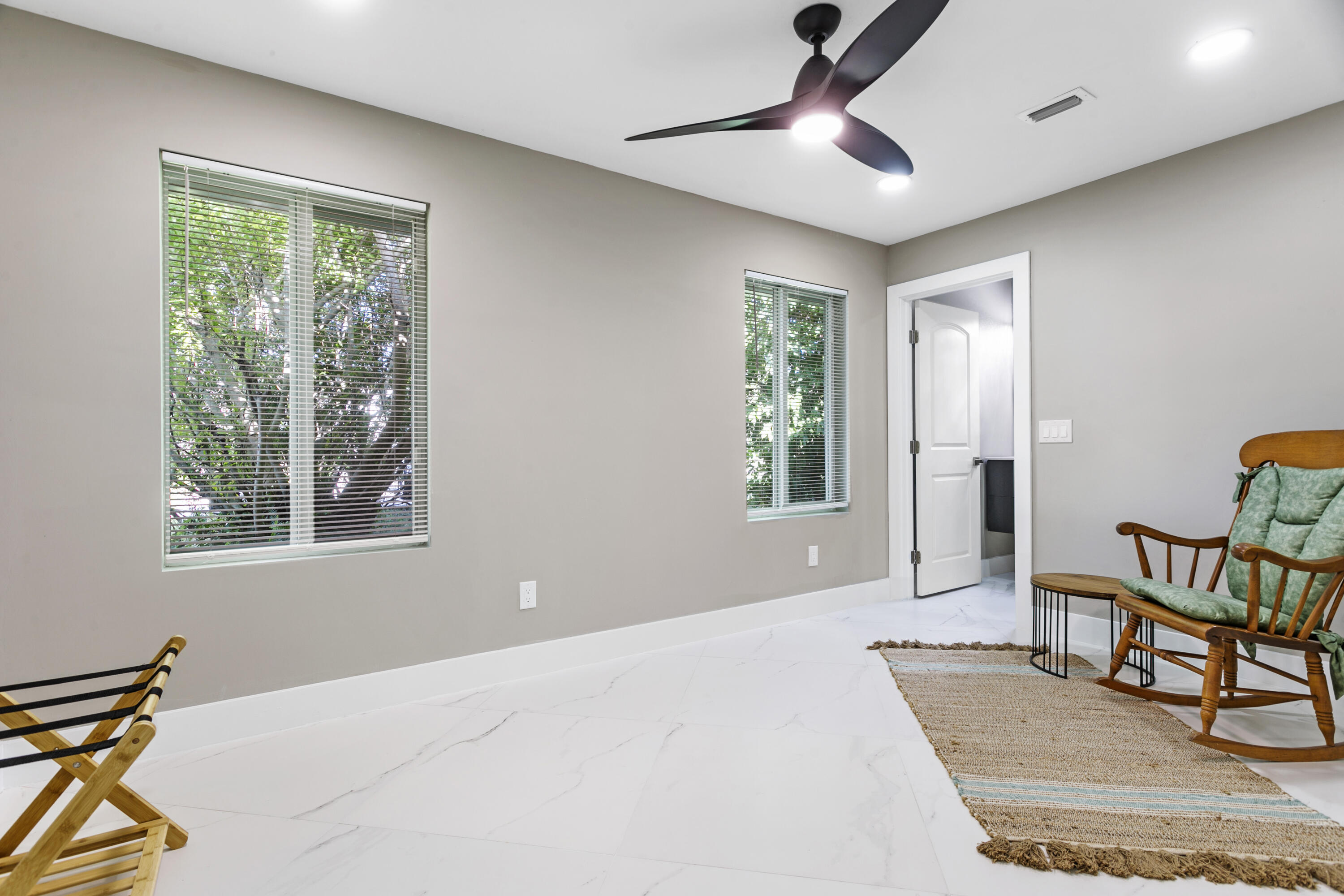 5200 Club, Haverhill FL 33415