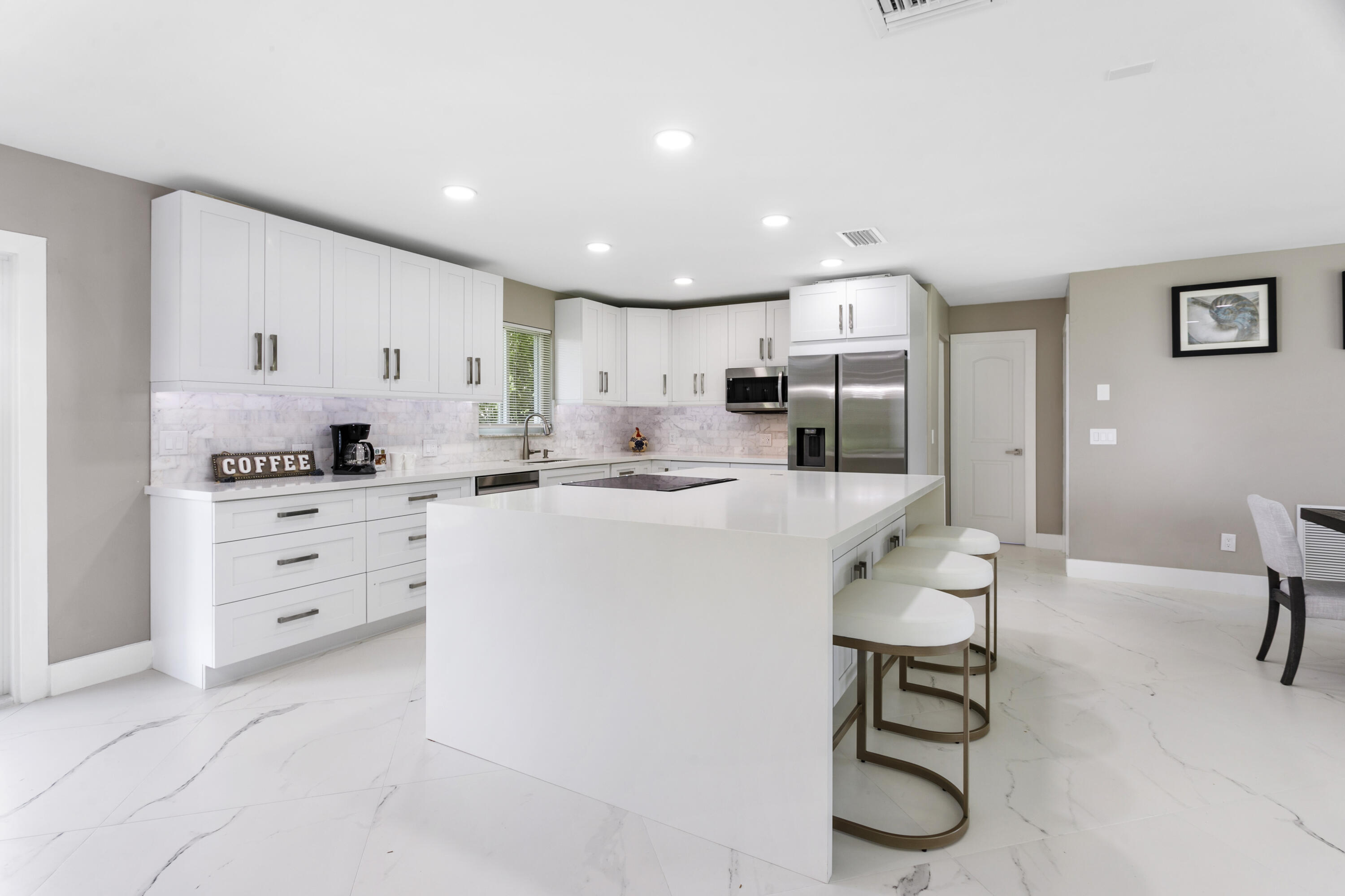 5200 Club, Haverhill FL 33415