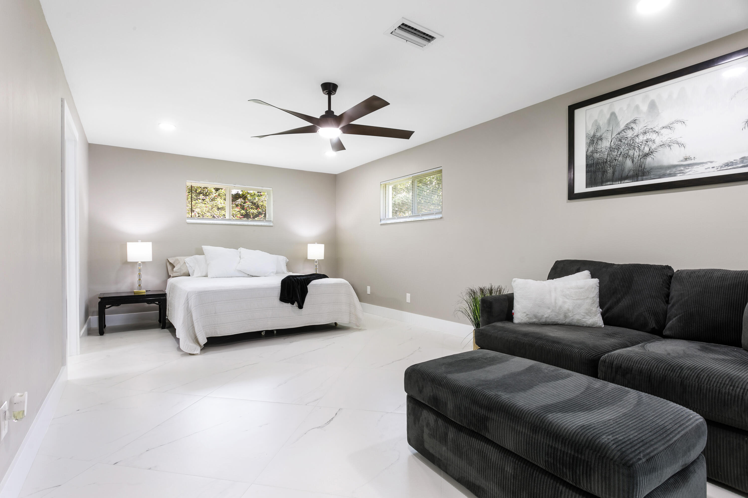 5200 Club, Haverhill FL 33415