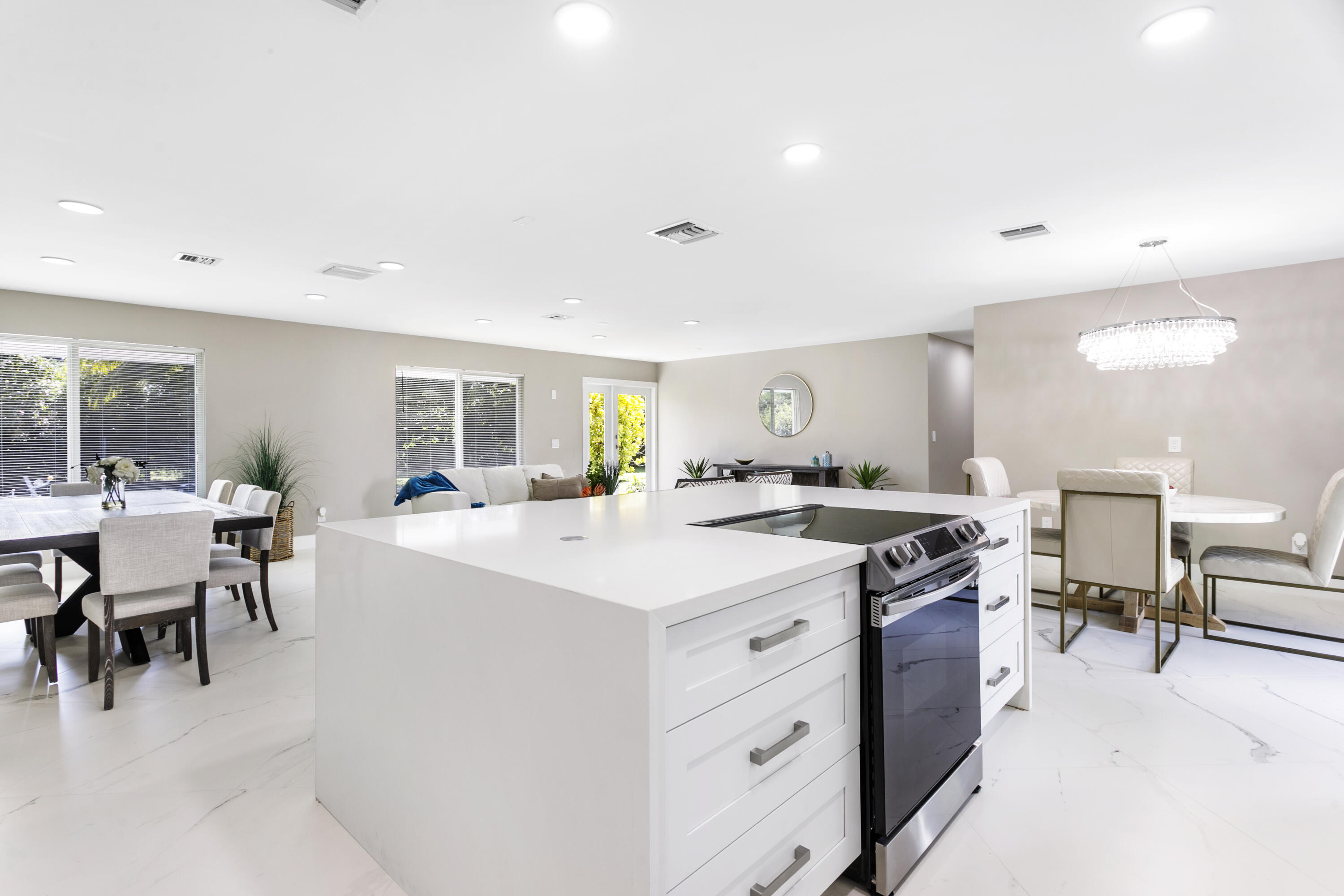 5200 Club, Haverhill FL 33415