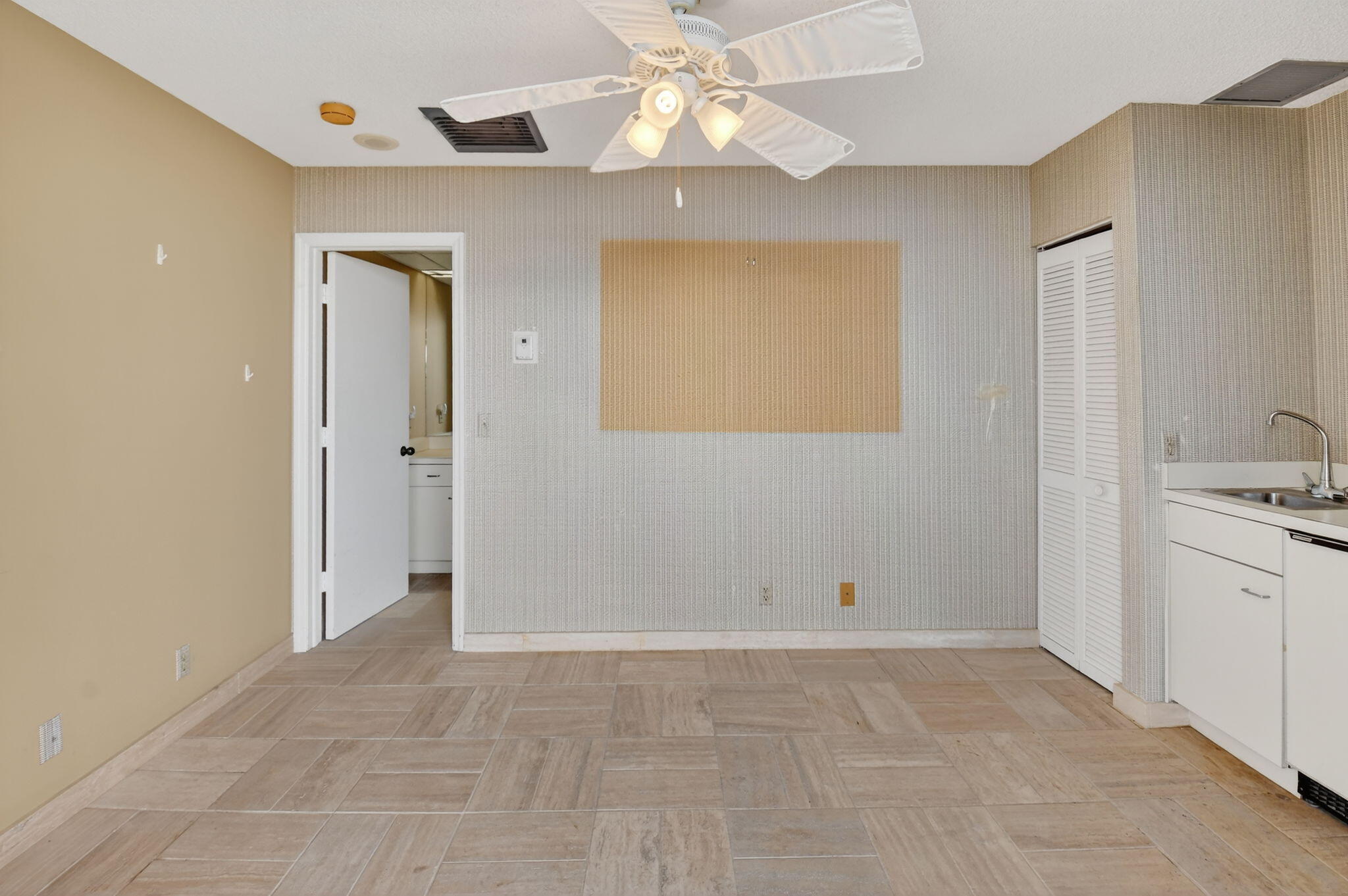 1500 S Ocean #1603/04, Boca Raton FL 33432