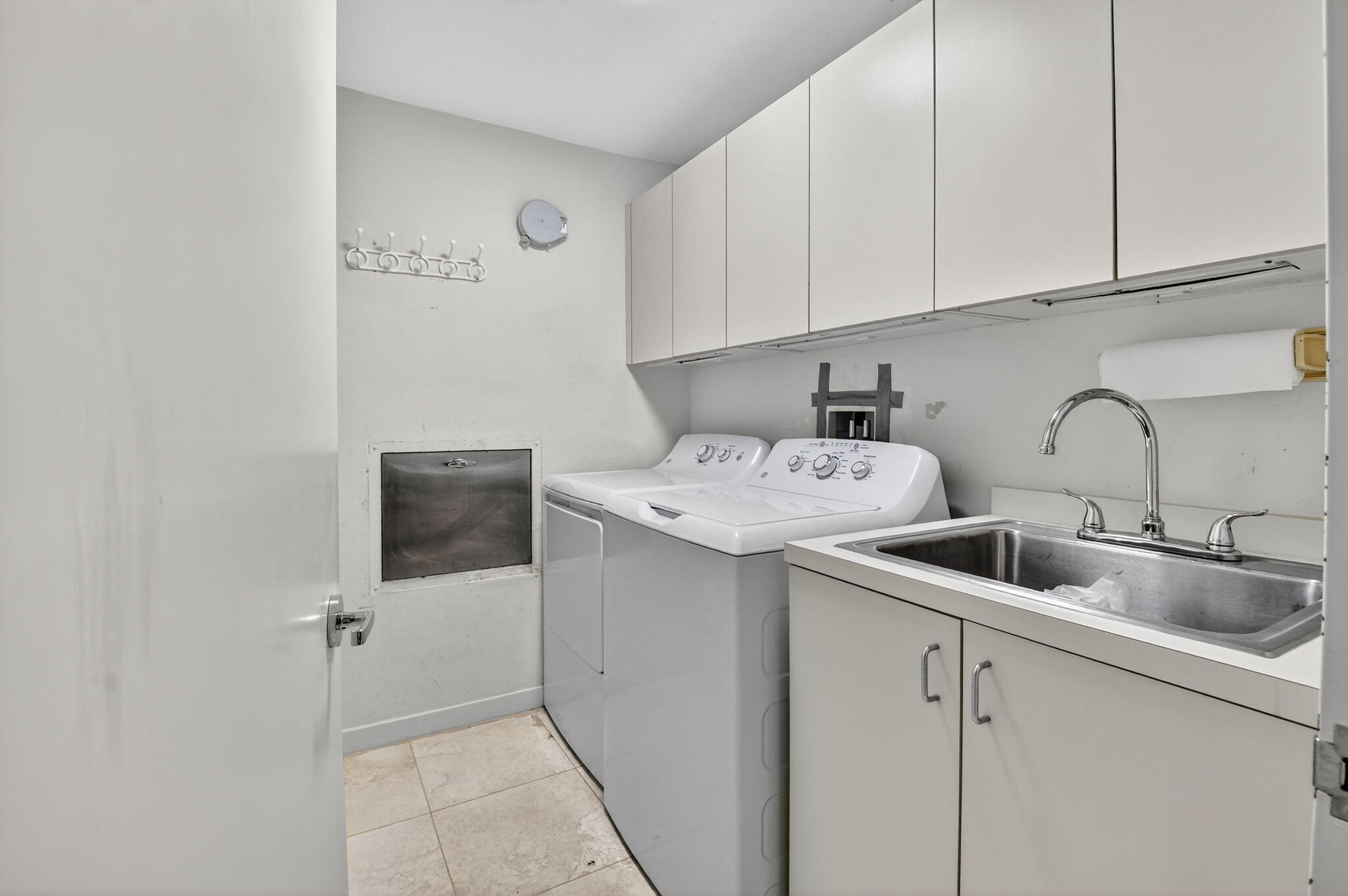 1500 S Ocean #1603/04, Boca Raton FL 33432