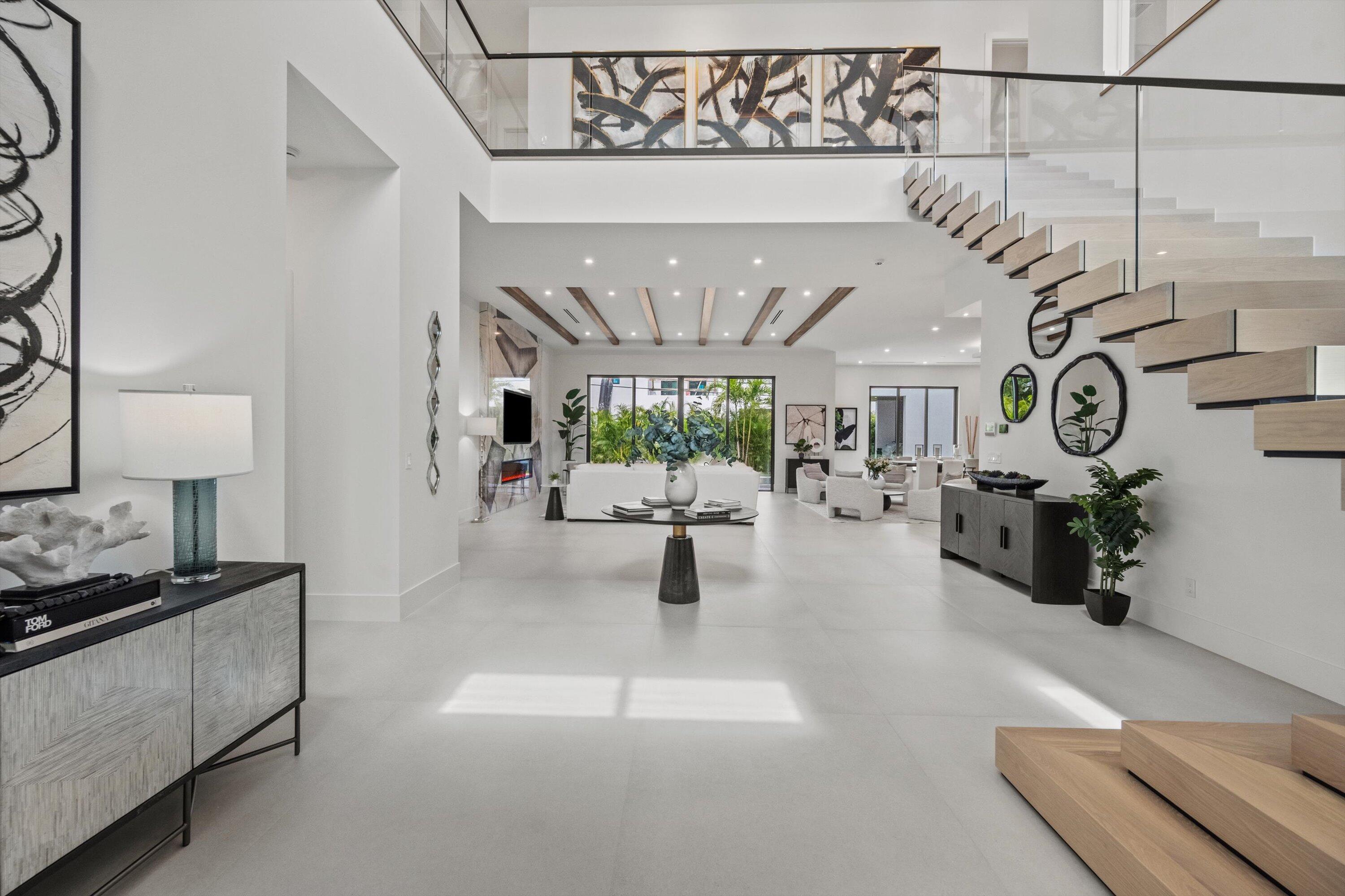 335 NE 5th, Boca Raton FL 33432