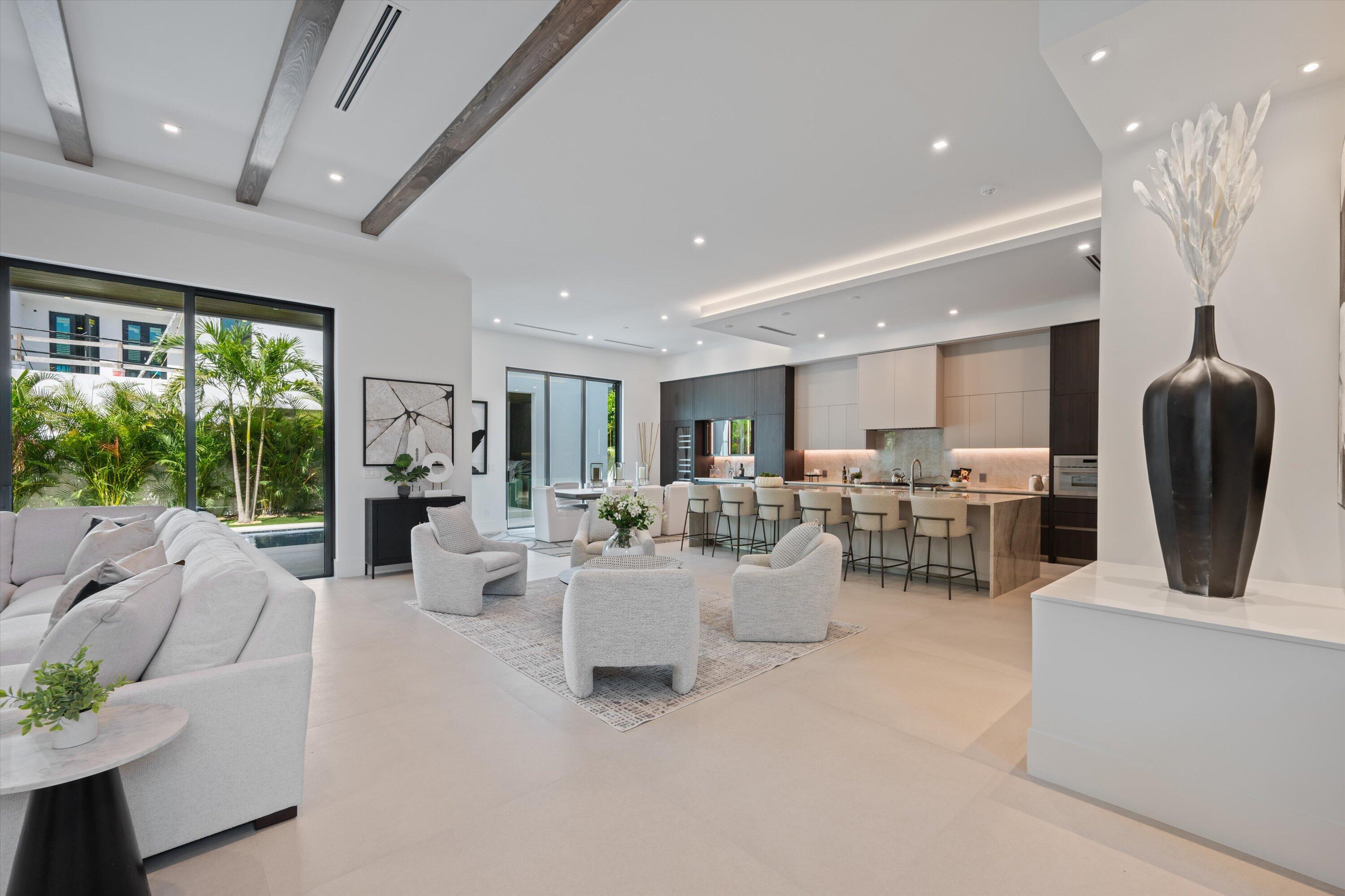 335 NE 5th, Boca Raton FL 33432