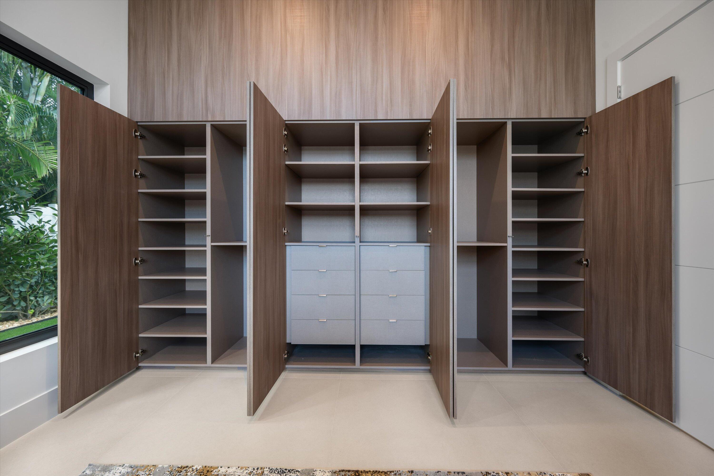 335 NE 5th, Boca Raton FL 33432