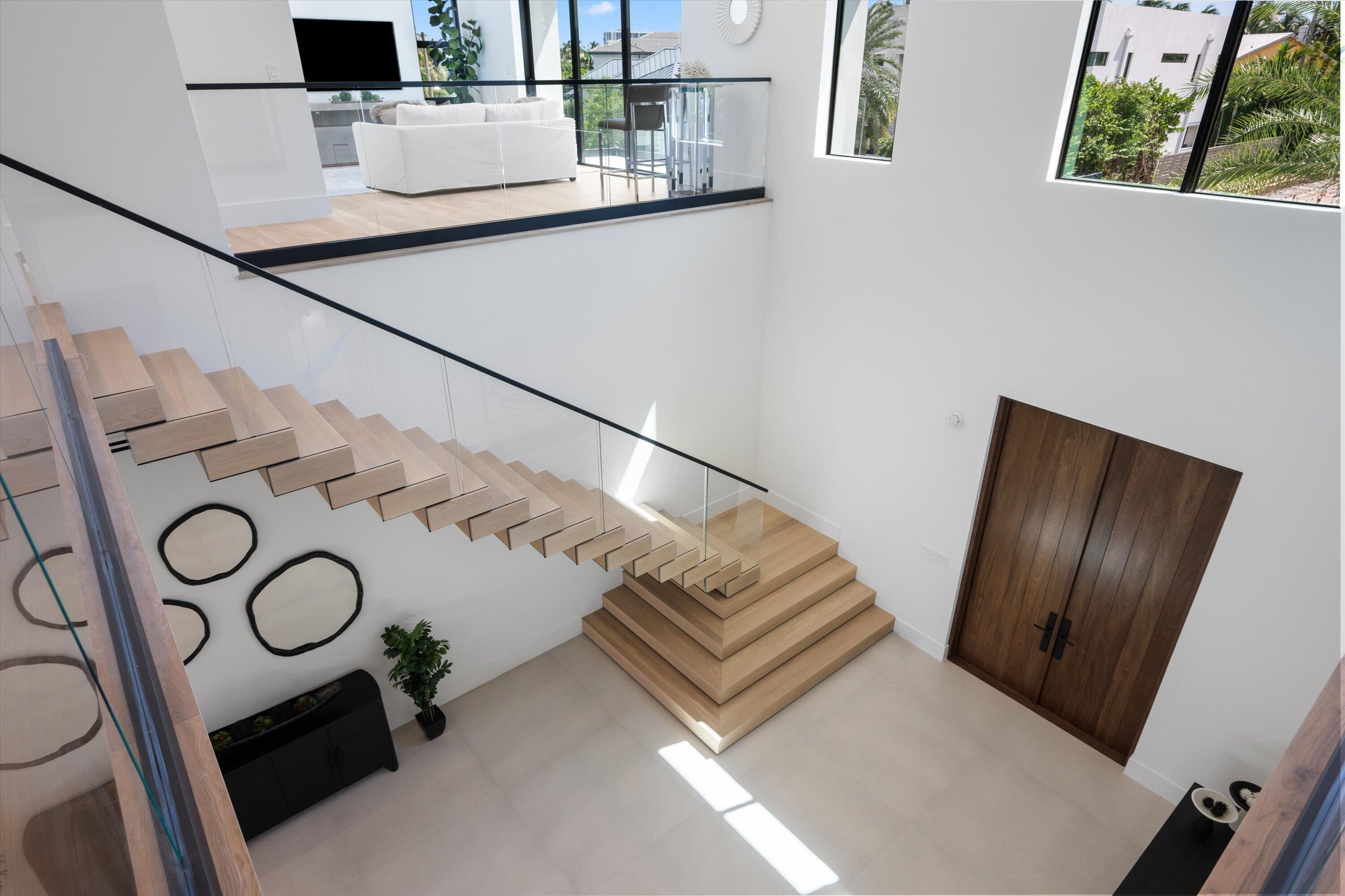 335 NE 5th, Boca Raton FL 33432