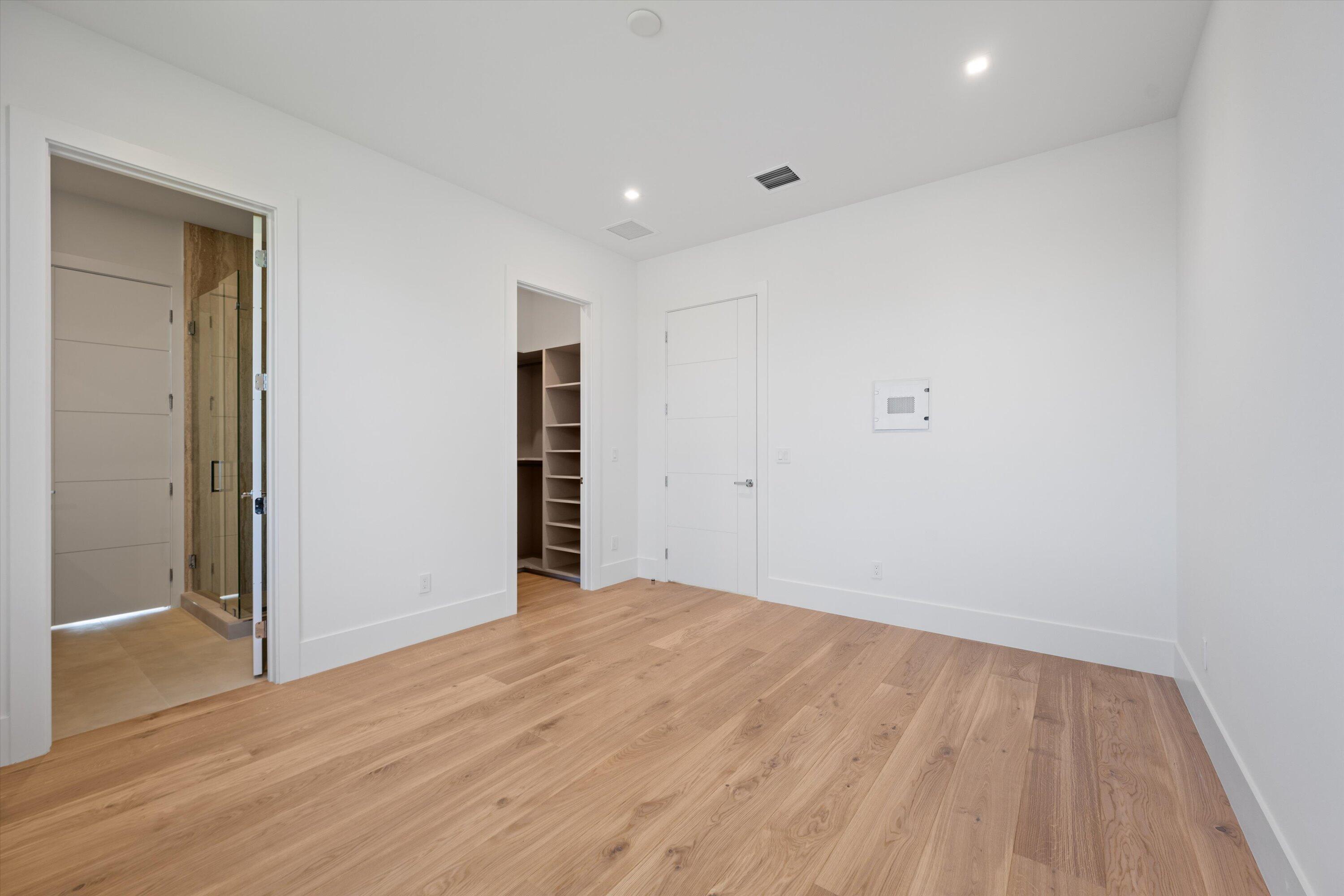 335 NE 5th, Boca Raton FL 33432
