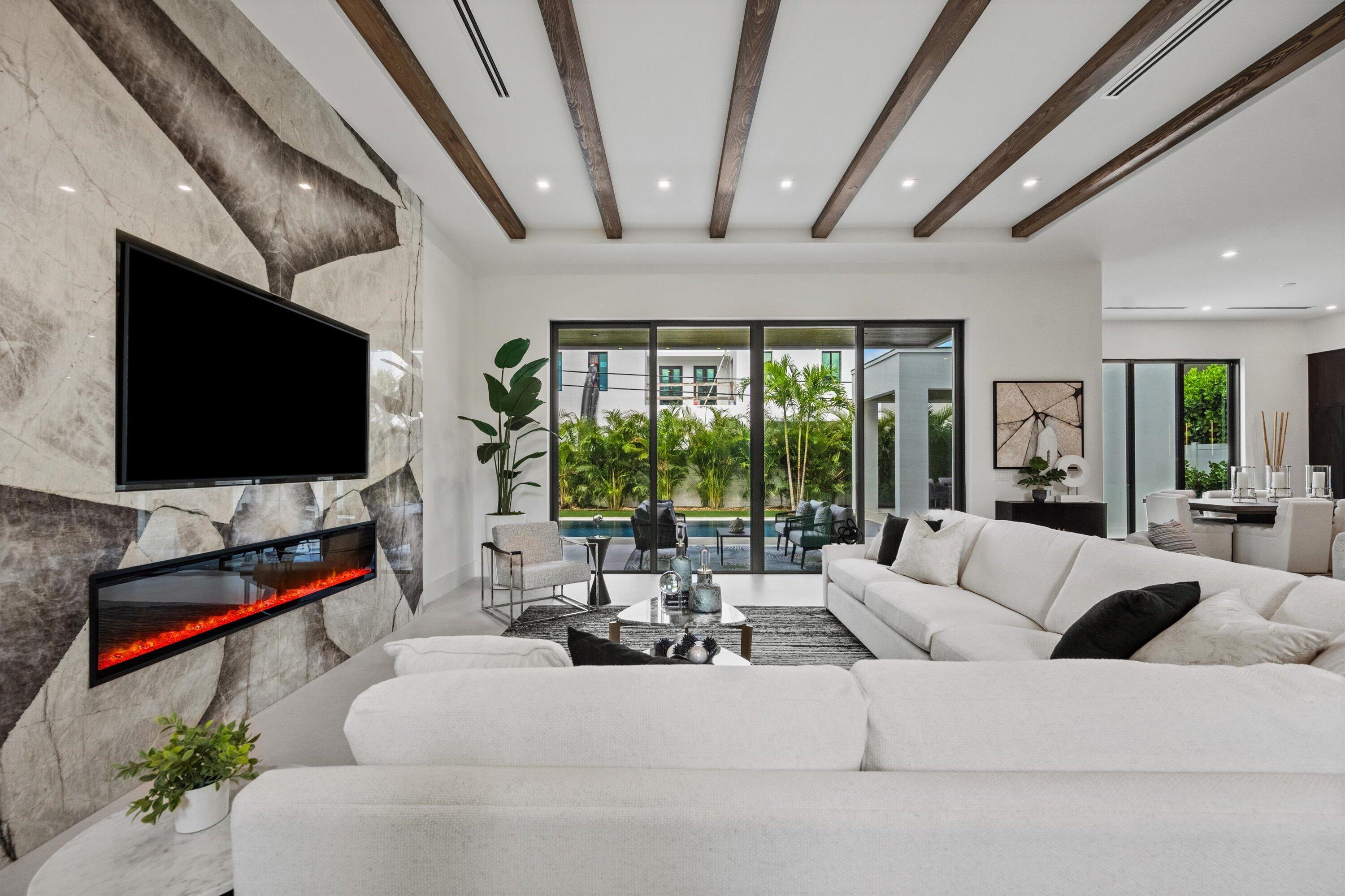 335 NE 5th, Boca Raton FL 33432