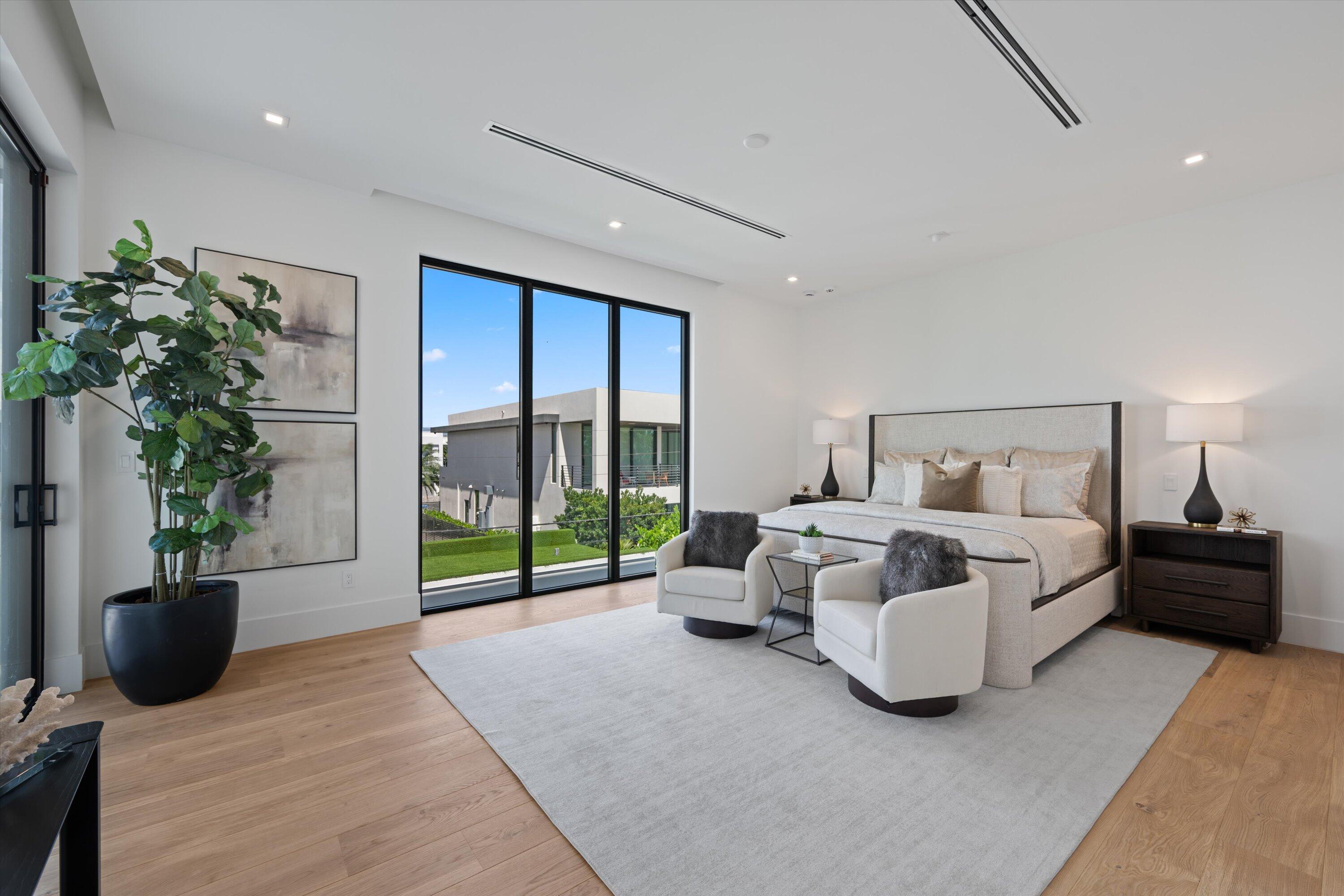 335 NE 5th, Boca Raton FL 33432