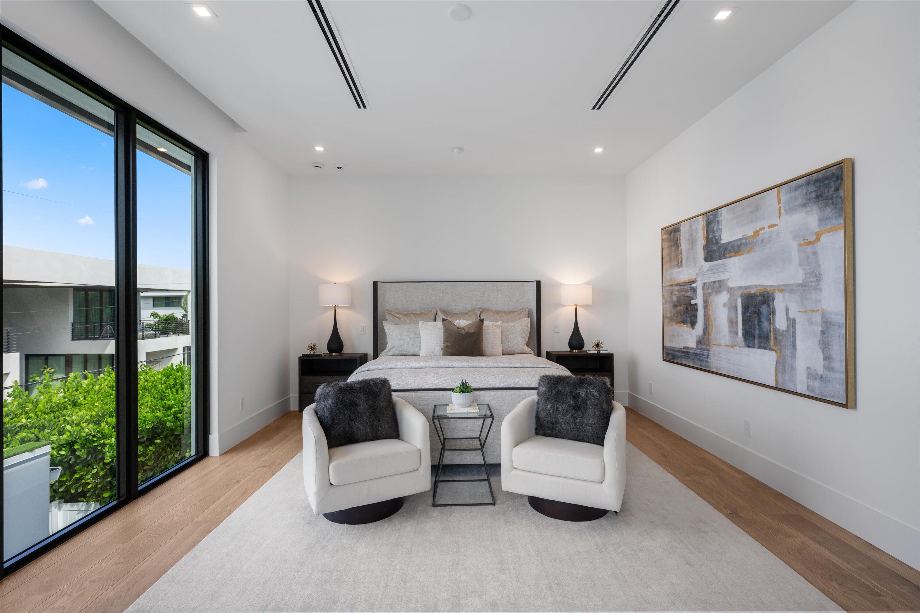 335 NE 5th, Boca Raton FL 33432
