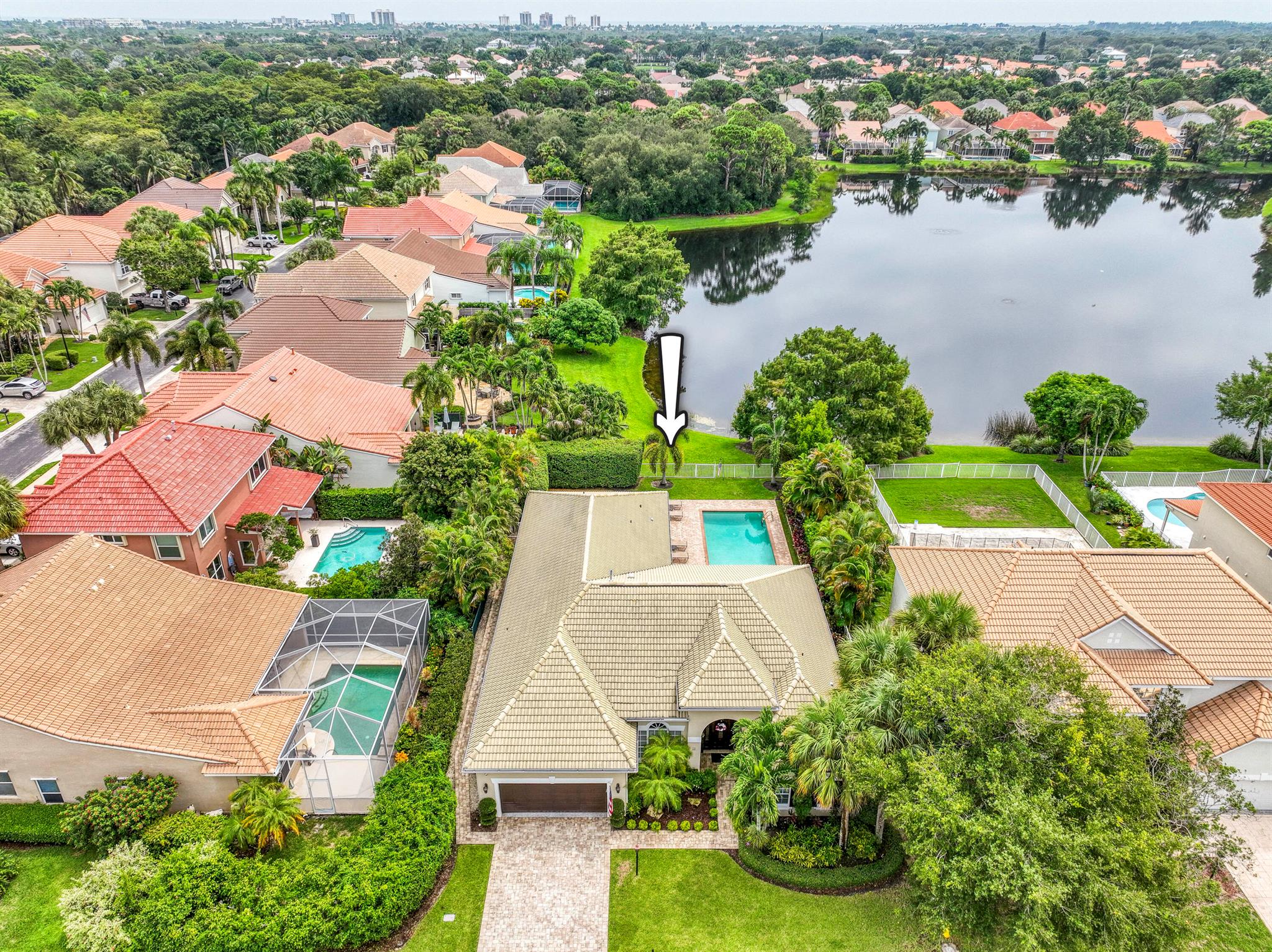 144 Oakwood Lane, Palm Beach Gardens FL 33410