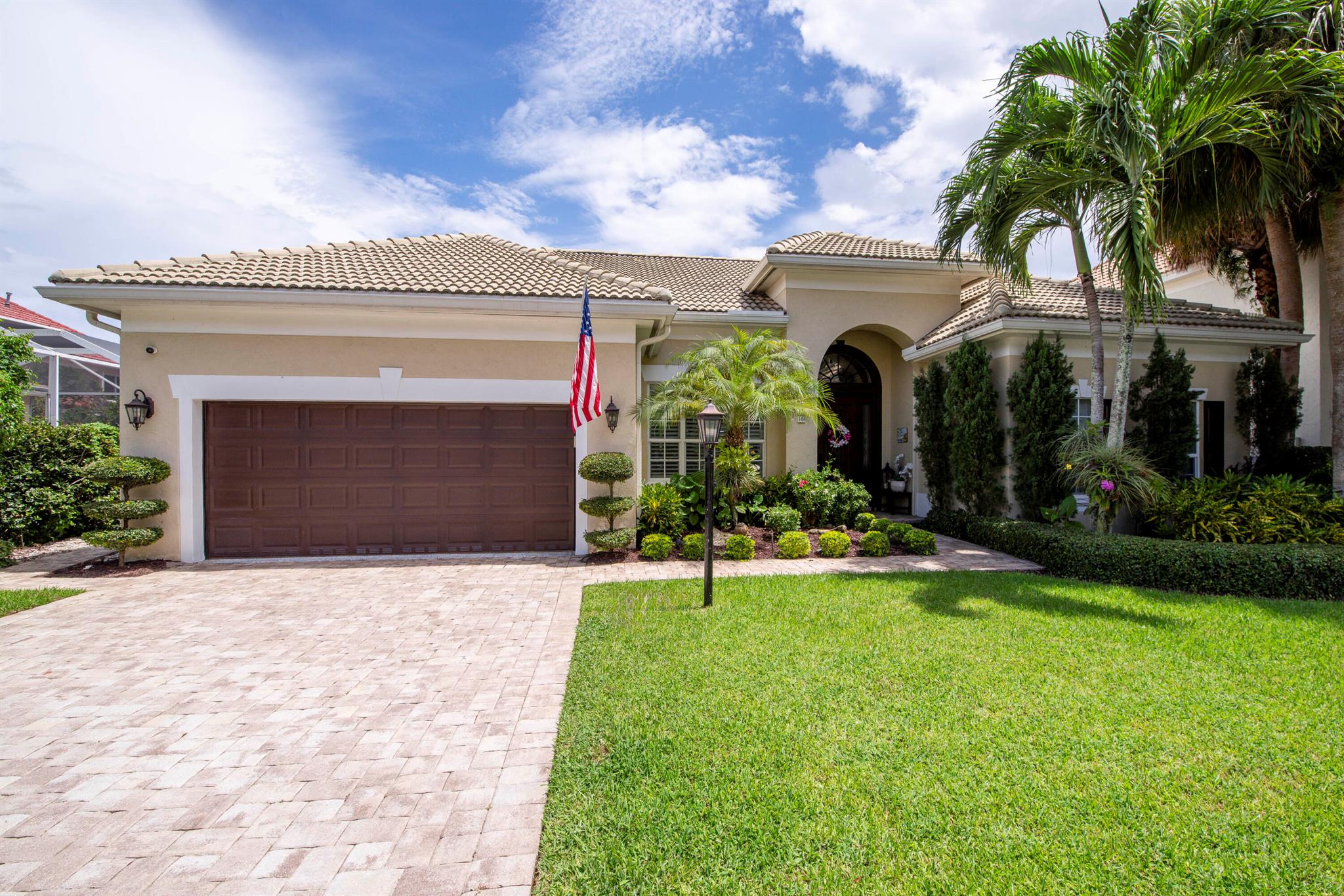 144 Oakwood Lane, Palm Beach Gardens FL 33410