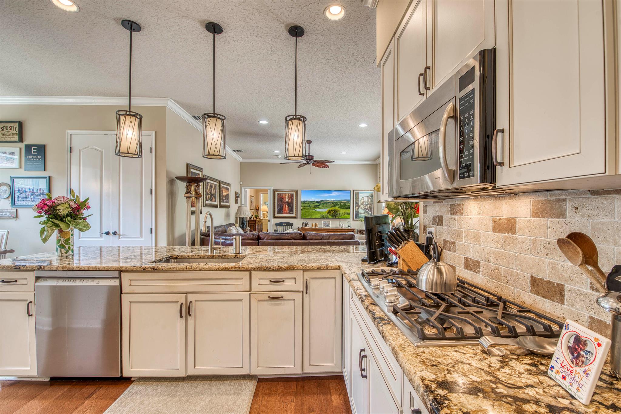 144 Oakwood Lane, Palm Beach Gardens FL 33410