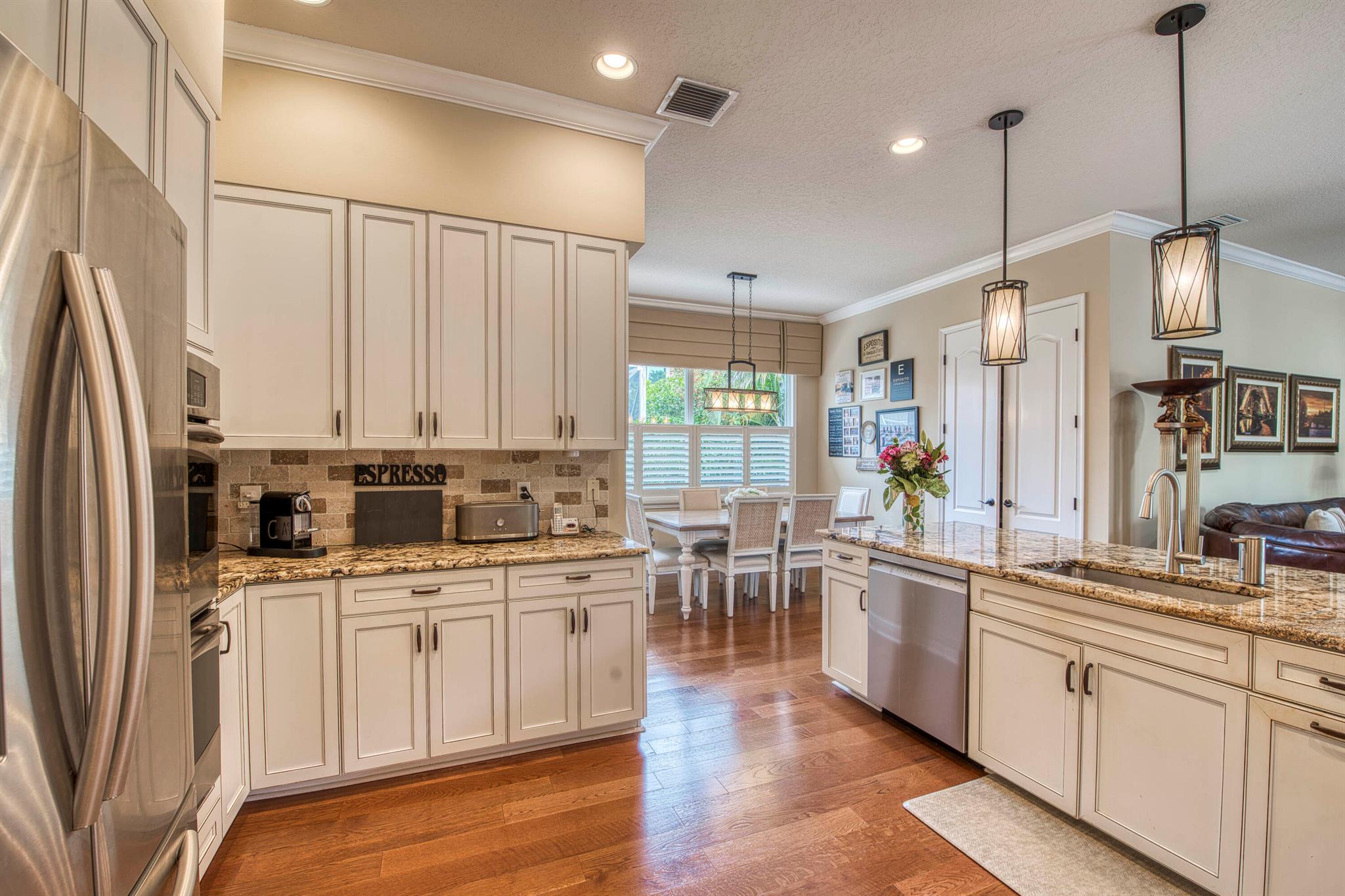 144 Oakwood Lane, Palm Beach Gardens FL 33410
