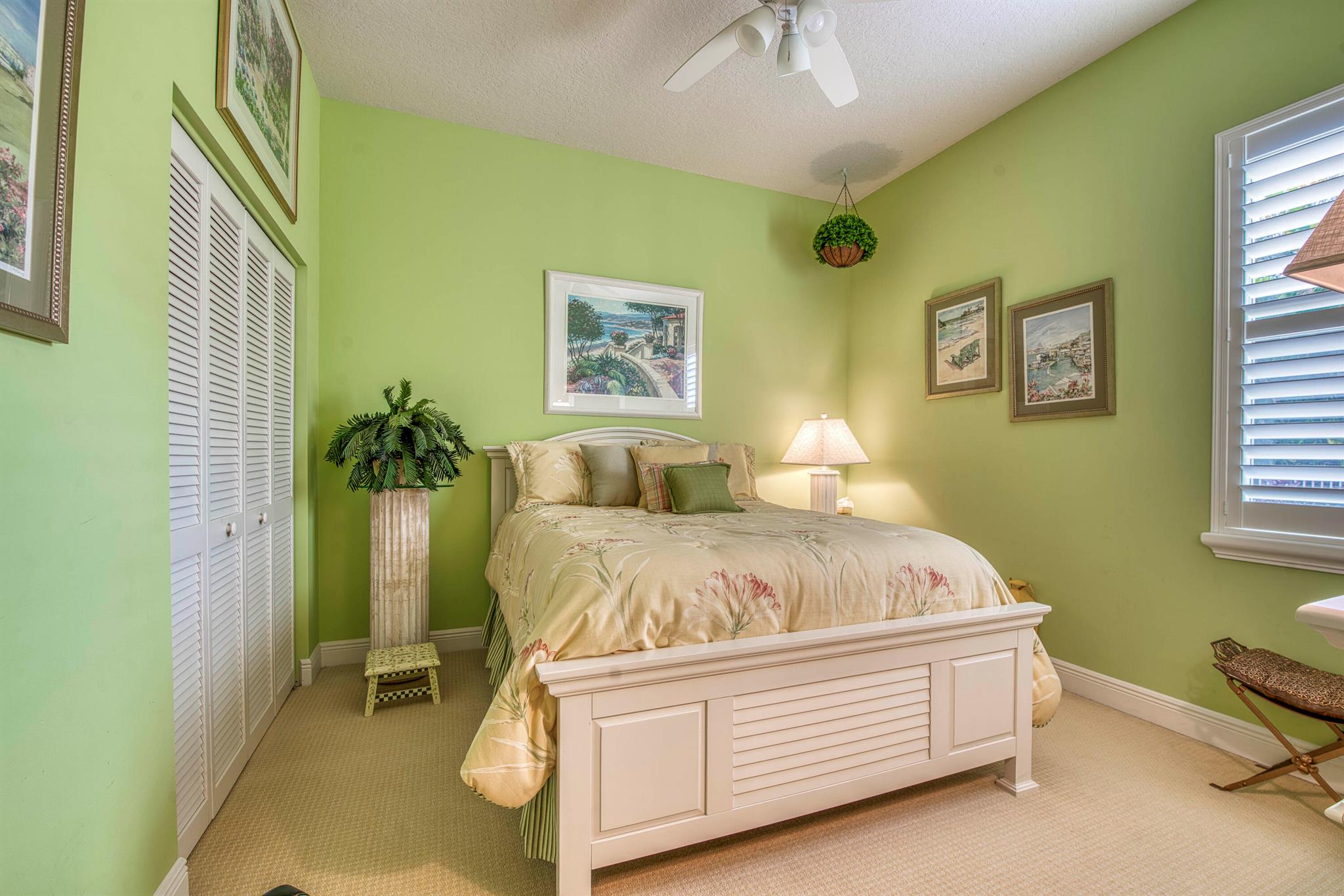 144 Oakwood Lane, Palm Beach Gardens FL 33410