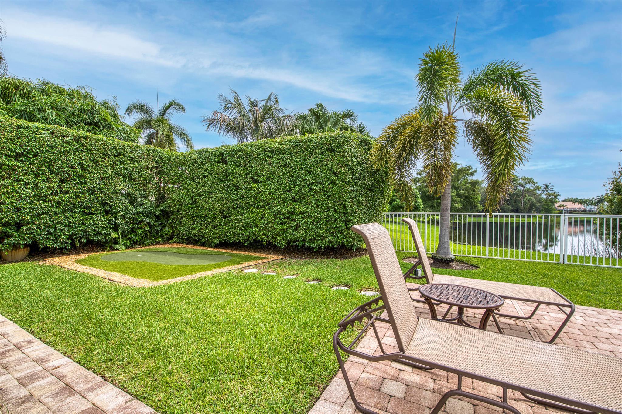 144 Oakwood Lane, Palm Beach Gardens FL 33410