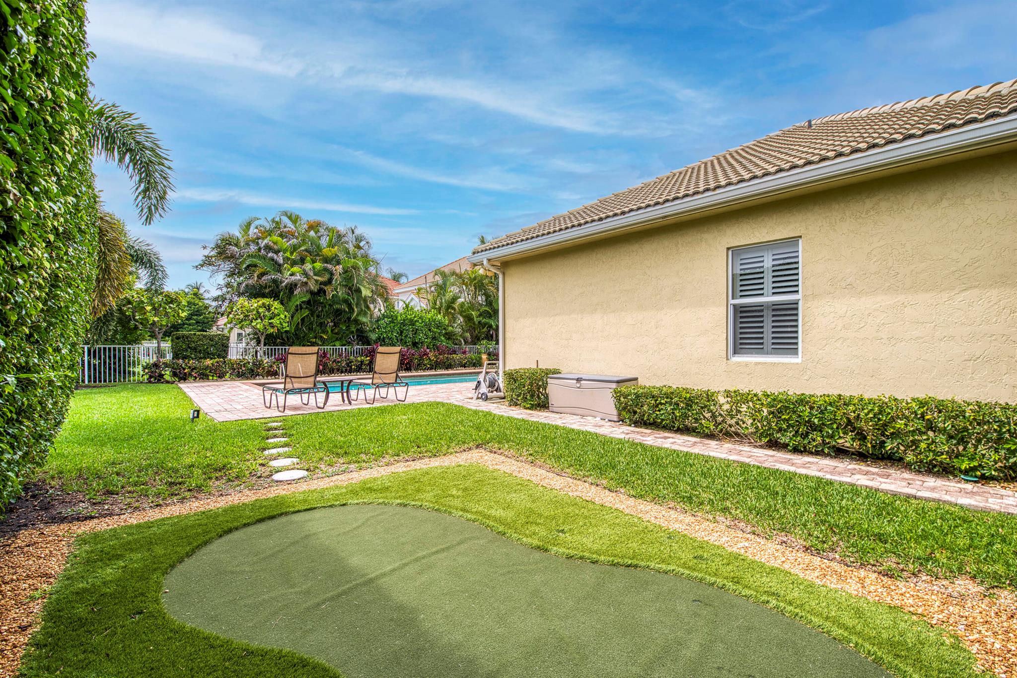 144 Oakwood Lane, Palm Beach Gardens FL 33410