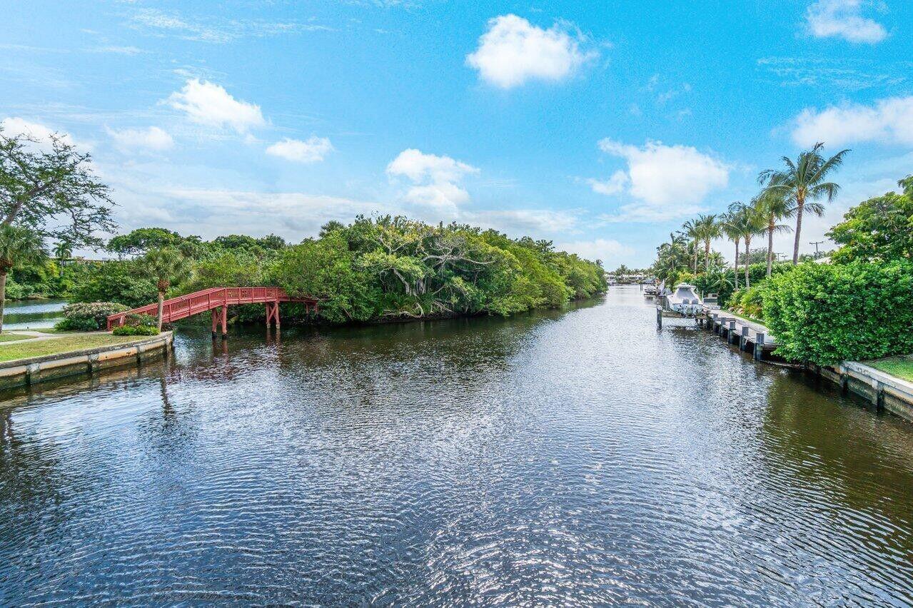 671 Juneberry Court, Boca Raton FL 33486